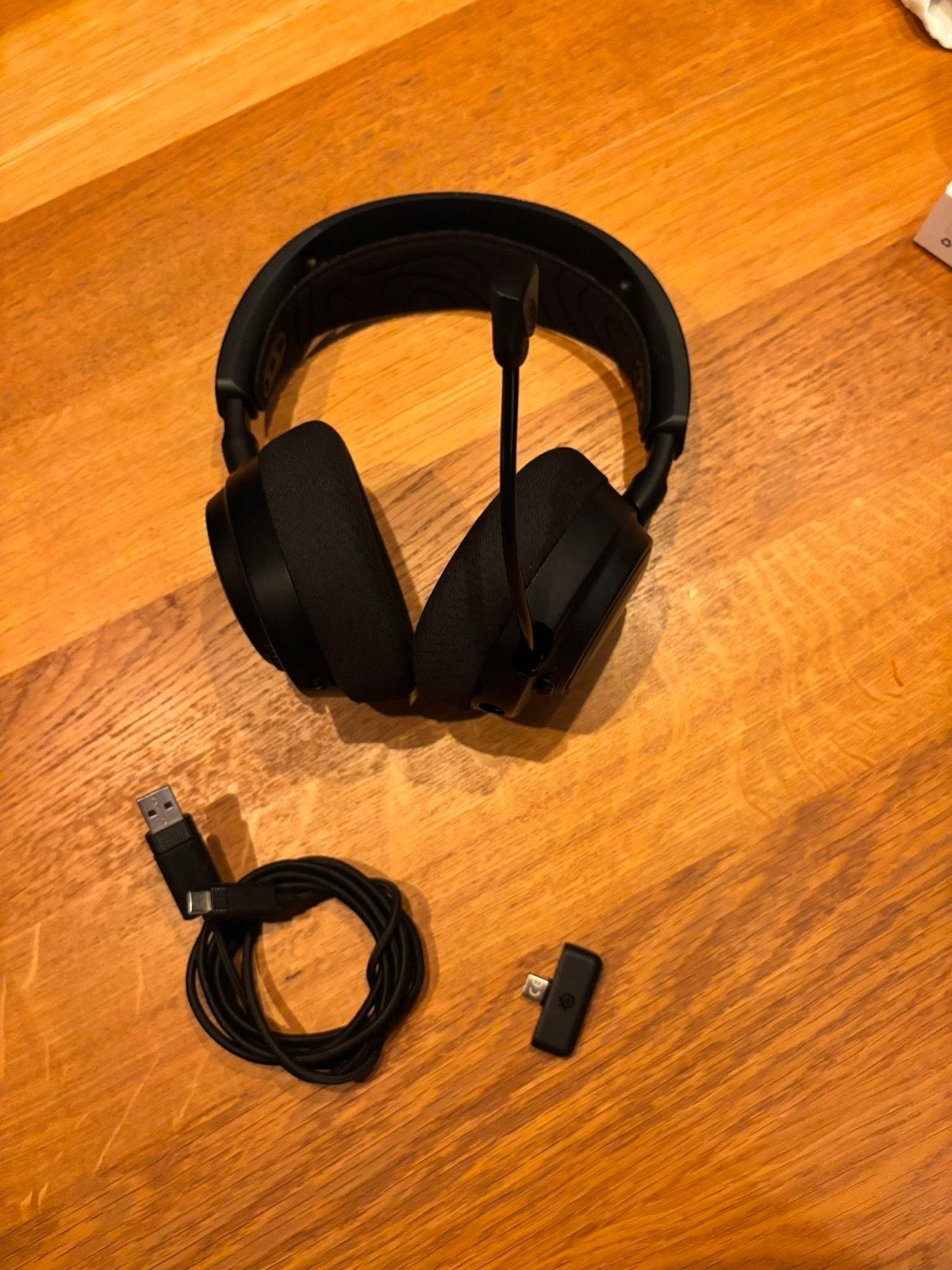 Arctis Nova 7 Gen 2, Ophalen of Verzenden, Zo goed als nieuw, Draadloos, Zwart