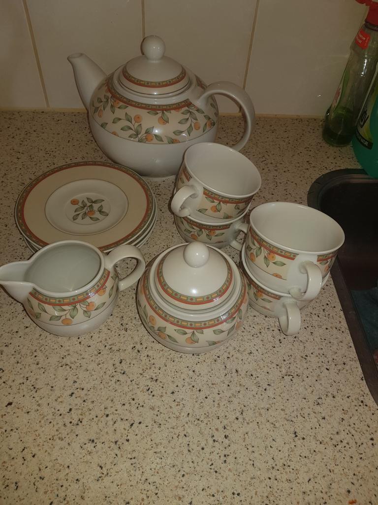 Servies Koffietijd, Huis en Inrichting, Ophalen, Zo goed als nieuw, Overige stijlen, Kop(pen) en/of Schotel(s)
