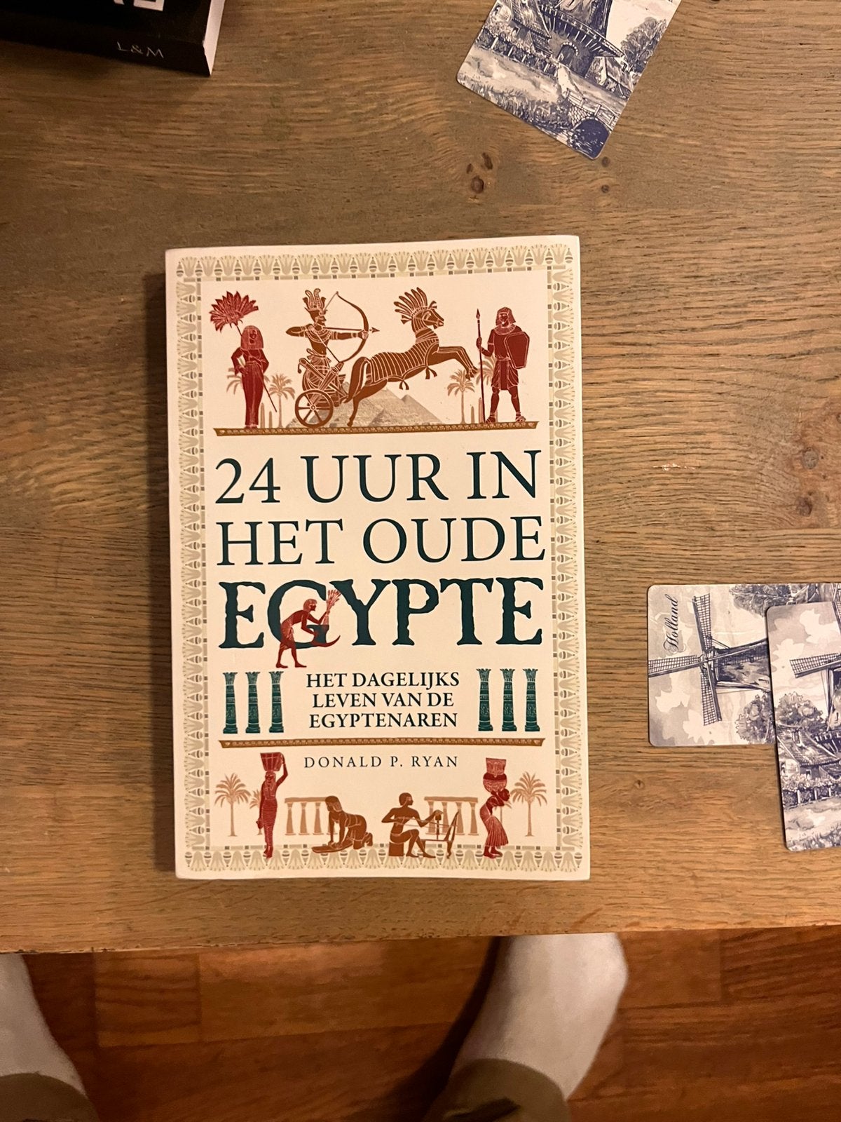 24 uur in het oude egypte, Ophalen of Verzenden, Zo goed als nieuw, Achtergrond en Informatie