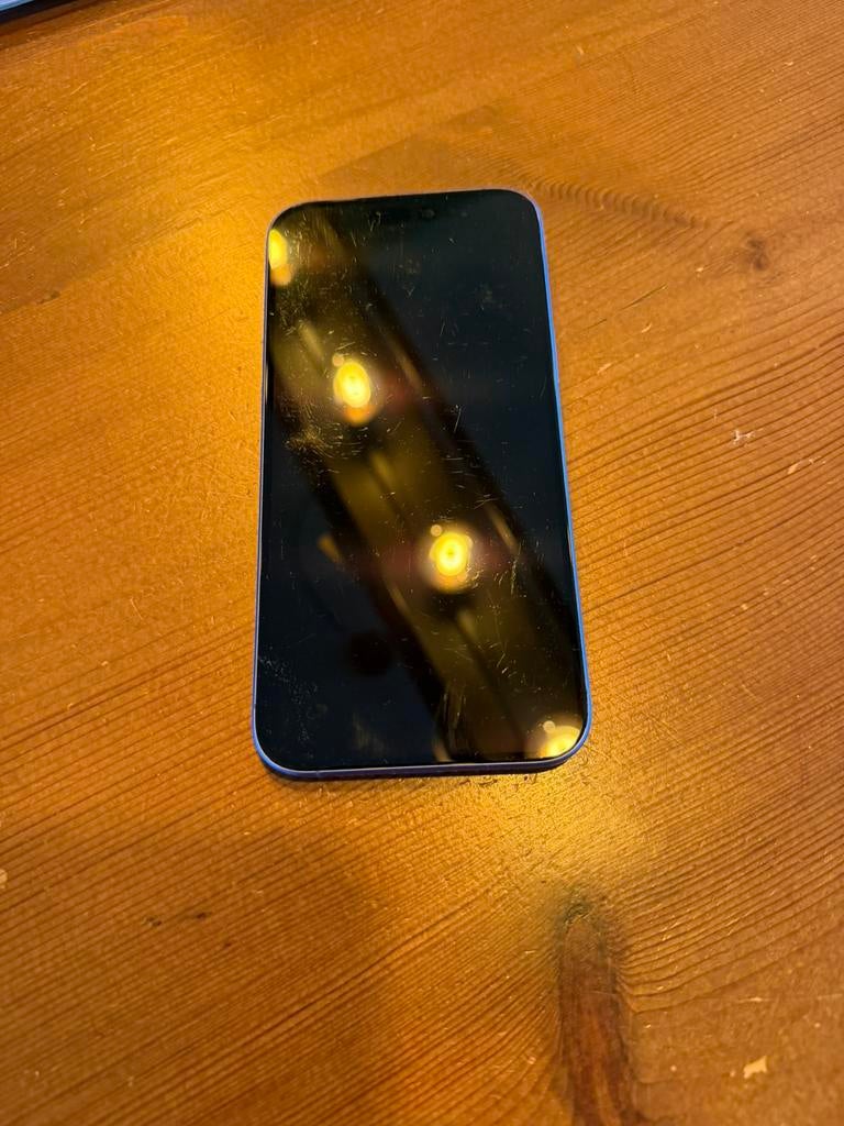 Iphone 16 plus scherm is heel is het licht dat er op valt, Telecommunicatie, Mobiele telefoons | Apple iPhone, Ophalen, IPhone 16 Plus