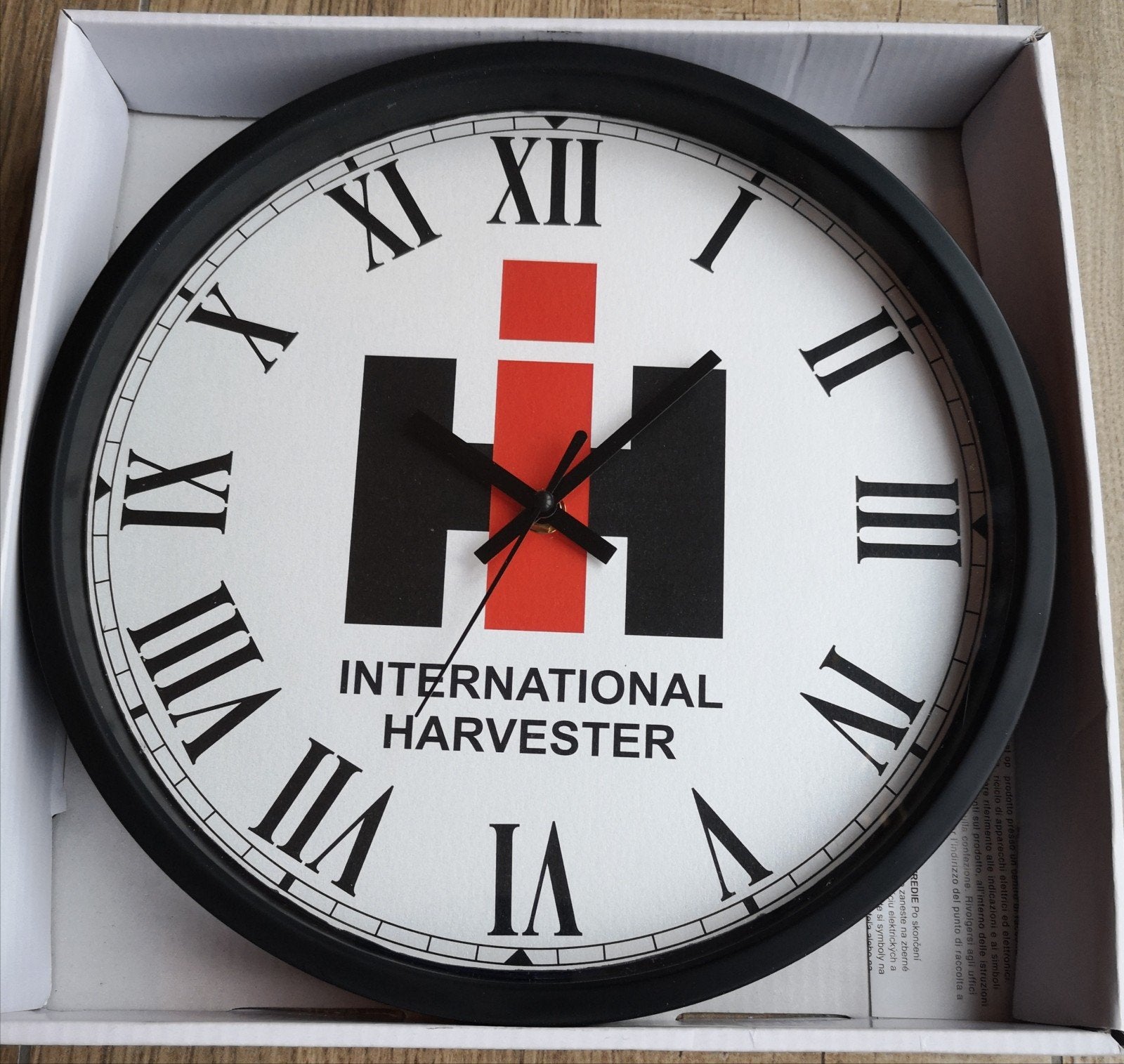 Wandklok INTERNATIONAL HARVESTER 30cm, Verzamelen, Ophalen of Verzenden, Nieuw, Reclamebord