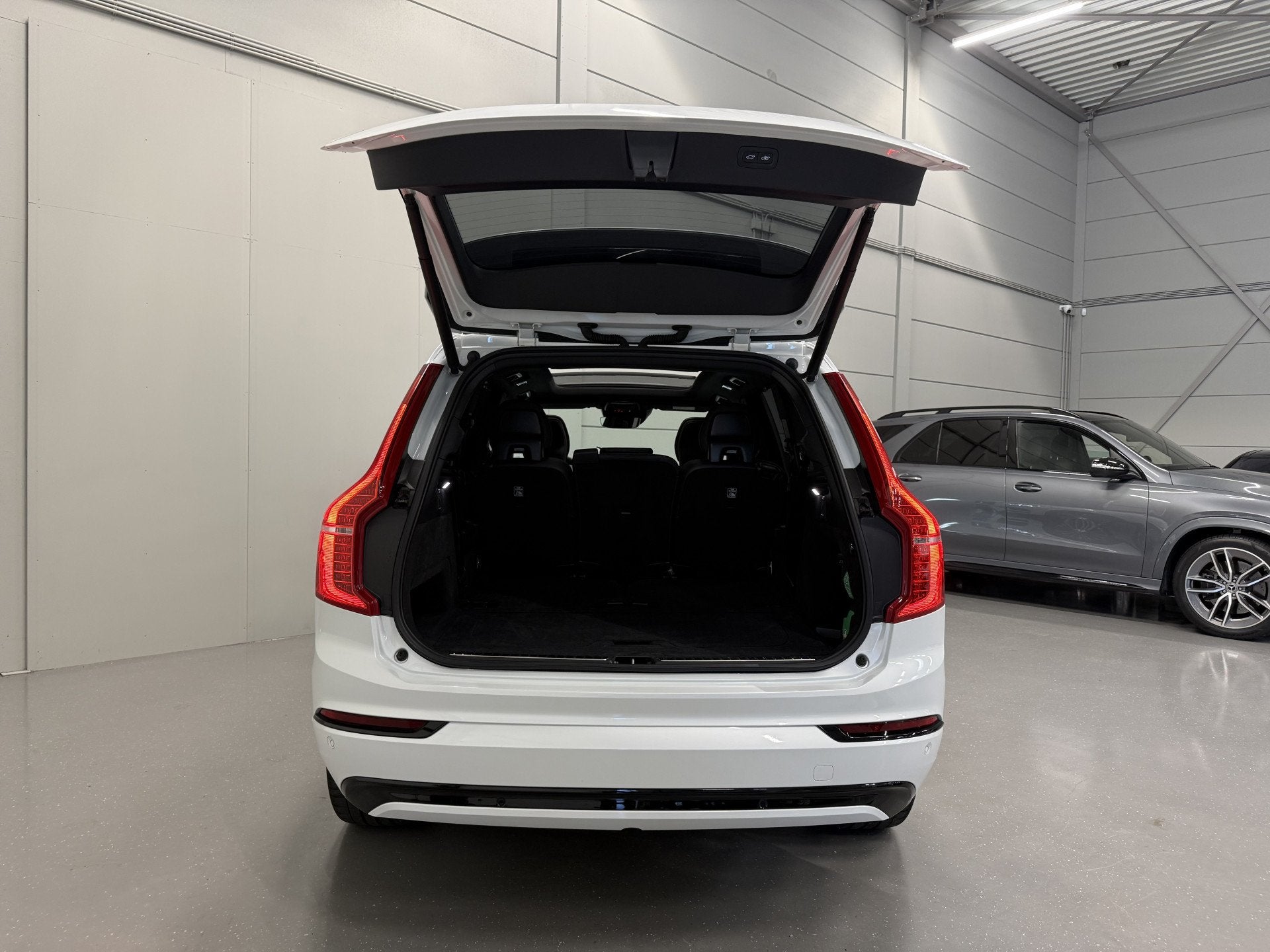 Foto 73 van Volvo XC90 T8 Recharge AWD R-Design PANO/TREKHAAK/SOH 93,7%/