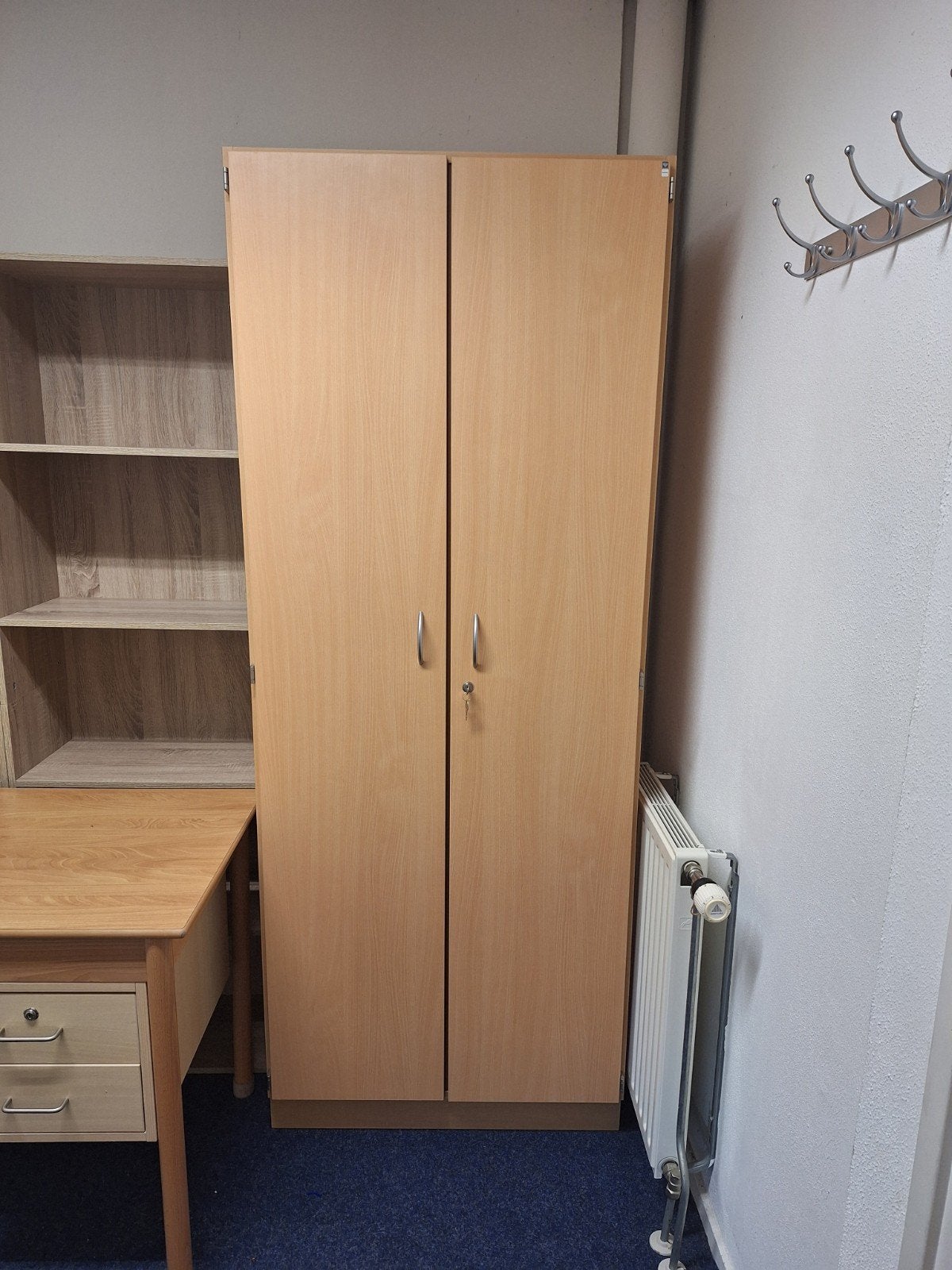 Heutink Opbergkast met slot en planken, Ophalen, 50 tot 100 cm, Modern, 150 tot 200 cm