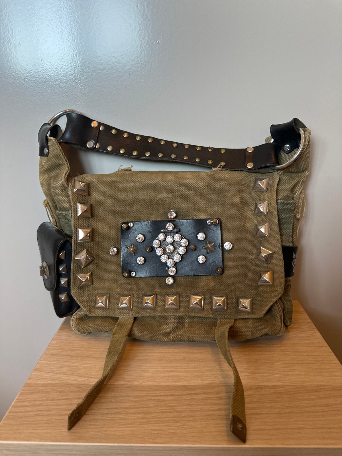 Bibi tas met studs en strass - Unieke schoudertas, Ophalen, Gebruikt, Groen, Schoudertasje