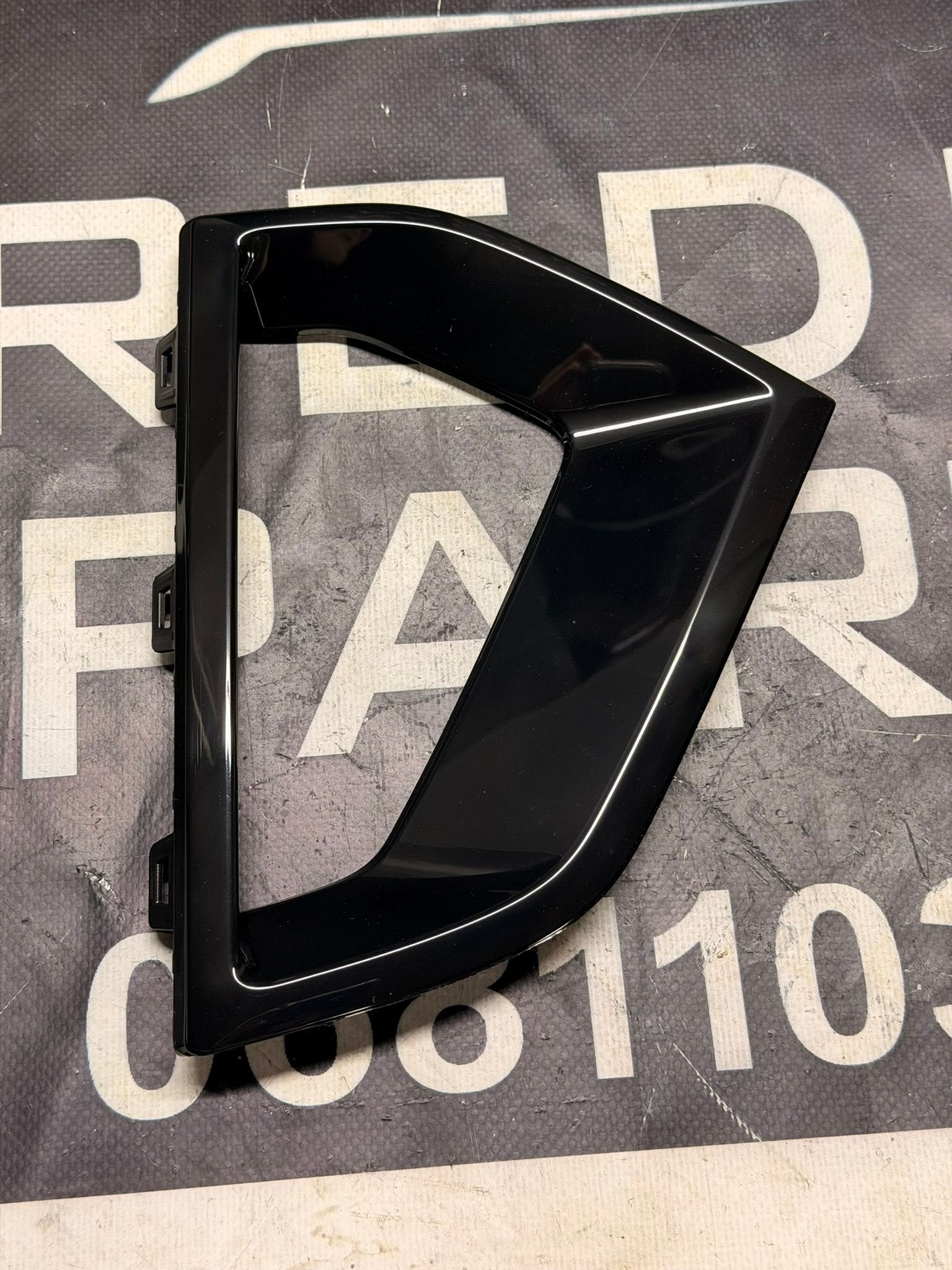 BMW 5 G30 G31 LCI Bumper Luchtrooster Links 51119463479, Gebruikt, -, -, Ophalen of Verzenden