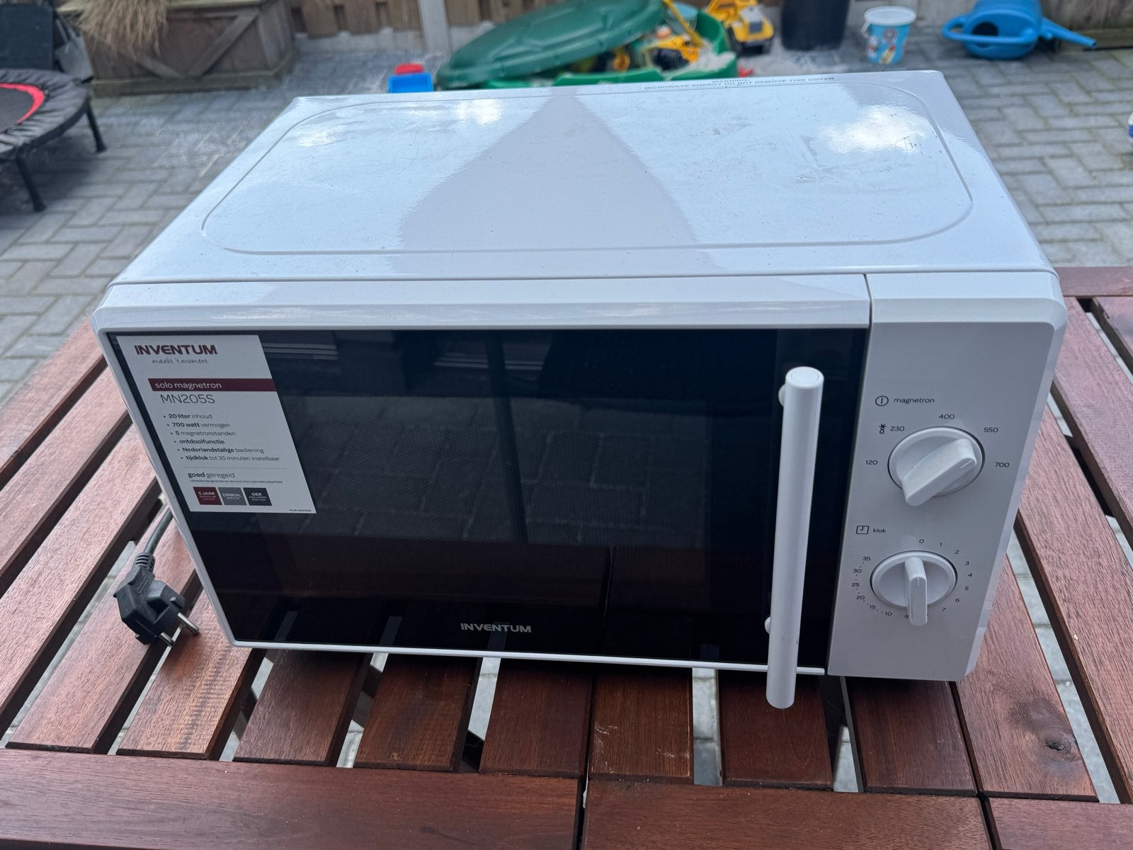 Inventum MN205S Solo Magnetron - 20L, 700W, Wit, Ophalen, Gebruikt, Magnetron, Draaiplateau