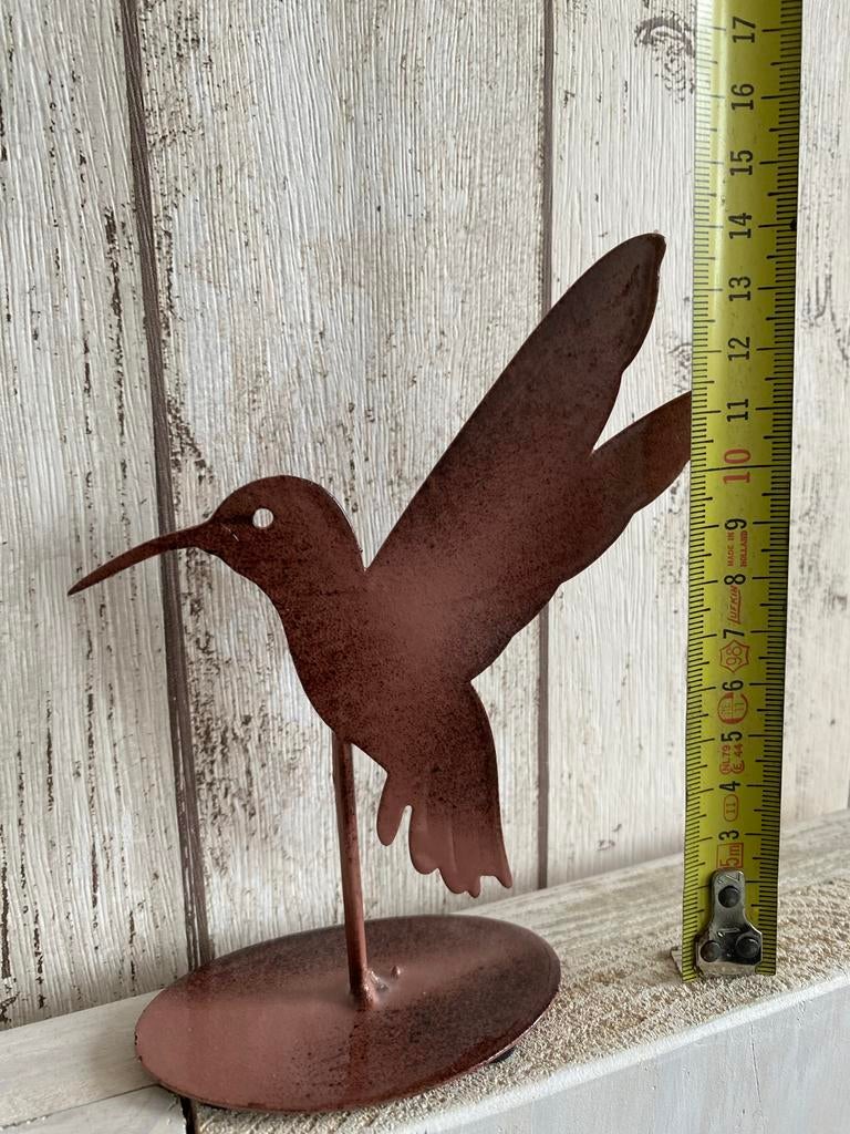 Metalen Kolibrie Tuinbeeld - Roestbruin vogel decoratie, Tuin en Terras, Tuinbeelden, Ophalen of Verzenden, Nieuw, Metaal, Dierenbeeld
