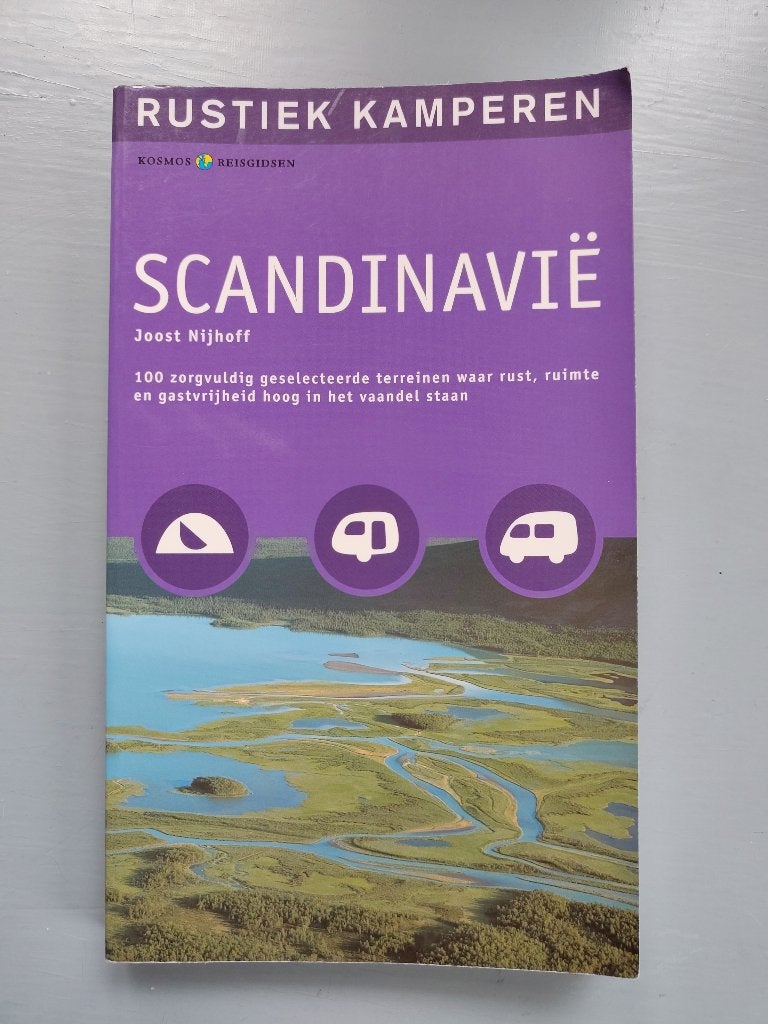 Boek Rustiek Kamperen in Scandinavië - Joost Nijhoff, Boeken, Europa, Ophalen of Verzenden, Reisgids of -boek, Gelezen