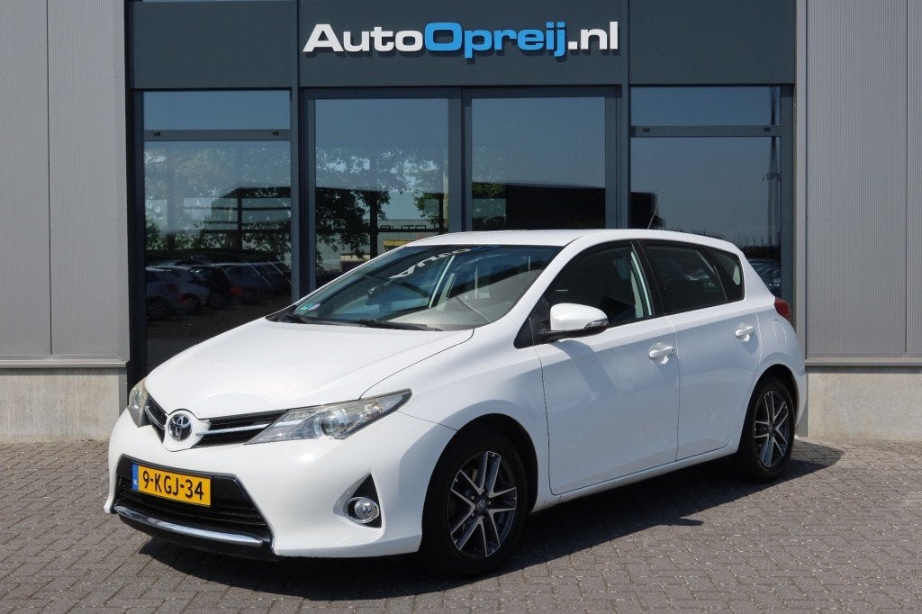 Toyota AURIS 1.6 Aspiration 132pk 5drs. Clima, Cruise, Camer, Auto's, Toyota, Voorwielaandrijving, Euro 5, 450 kg, Gebruikt