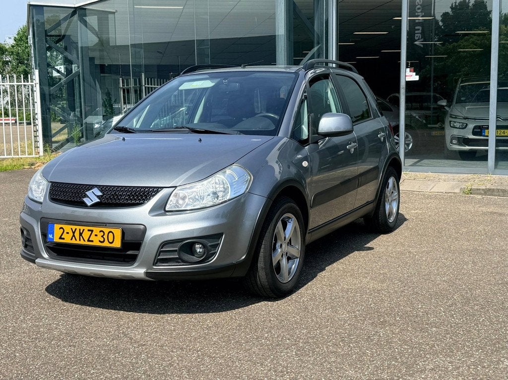Suzuki SX4 1.6 Exclusive|Automaat|Trakhaak|Airco|Stoelverwar, Auto's, Suzuki, Euro 5, 15 km/l, Gebruikt, 4 cilinders