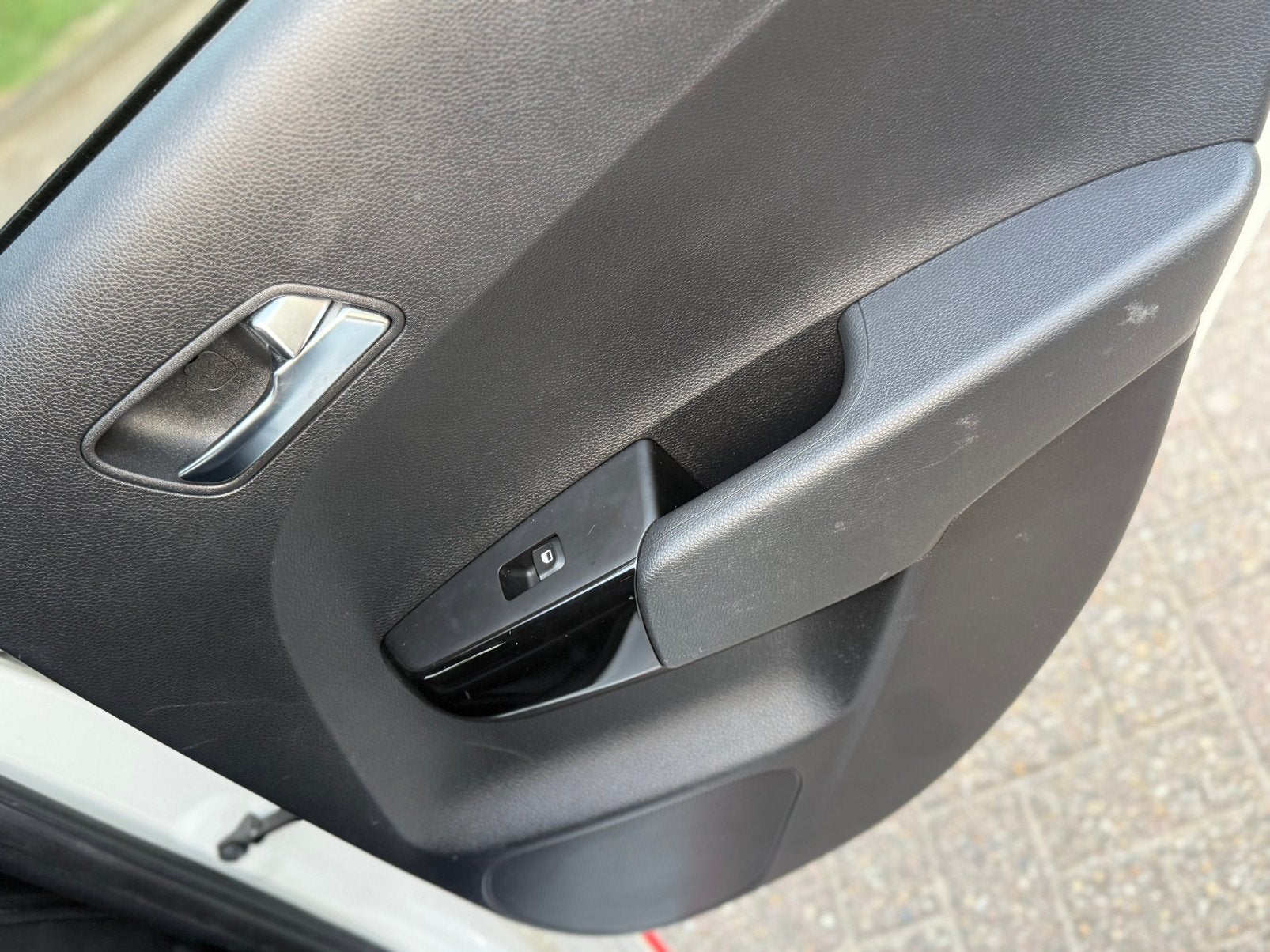 Foto 17 van Kia Picanto gt line 1.2 Cvvt 84pk 5-zits 2017 Wit