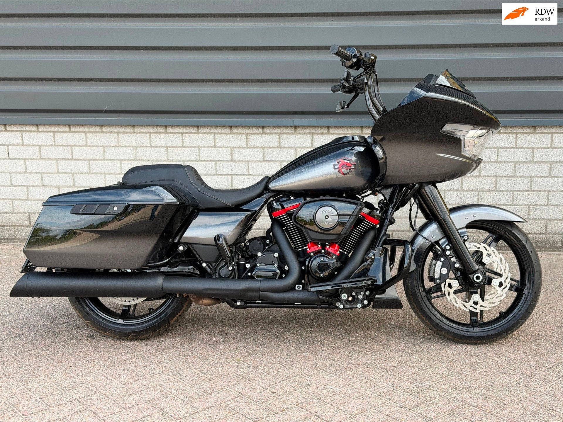 Harley Davidson FLTRX Road Glide 117 CUSTOM | NIEUW MODEL!, Motoren, Motoren | Harley-Davidson, Bedrijf, Meer dan 35 kW, Toermotor