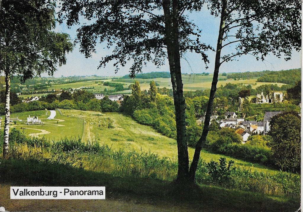 Valkenburg panorama gelopen ansichtkaart ( 497, Verzamelen, Ophalen of Verzenden, 1960 tot 1980, Gelopen, Limburg