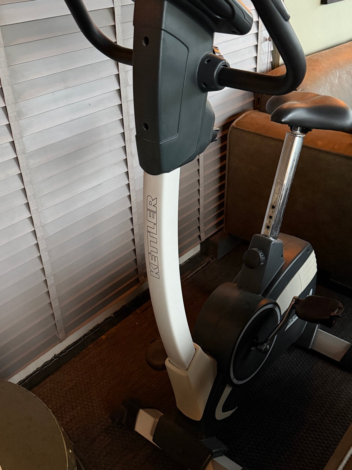 Kettler Hometrainer - Zo goed als nieuw, Ophalen, Zo goed als nieuw, Metaal, Benen