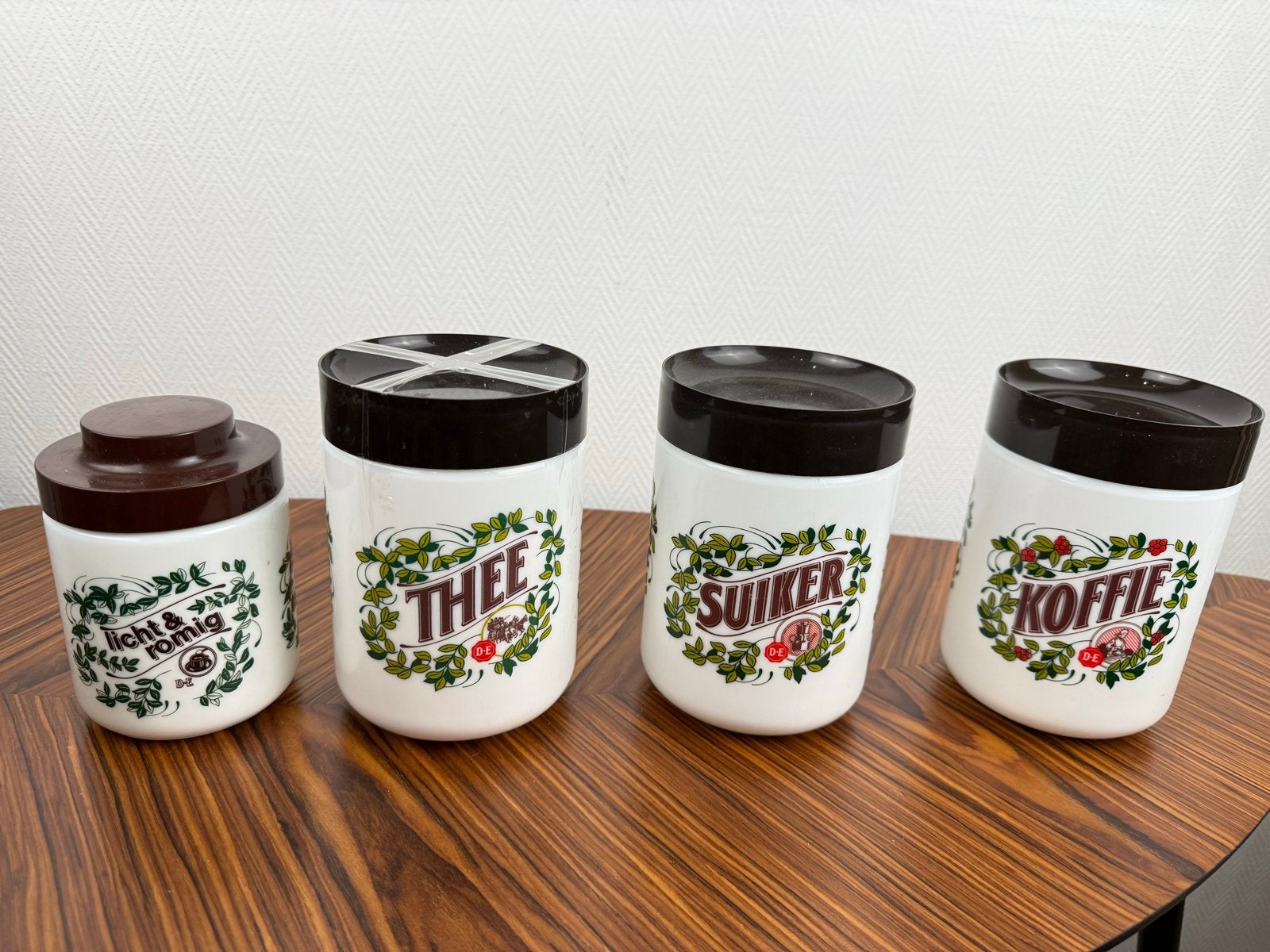 Vintage voorraadpotten set: Koffie, Thee, Suiker & Melk, Gebruikt, Ophalen of Verzenden, Voorraadpot, Steen/keramiek