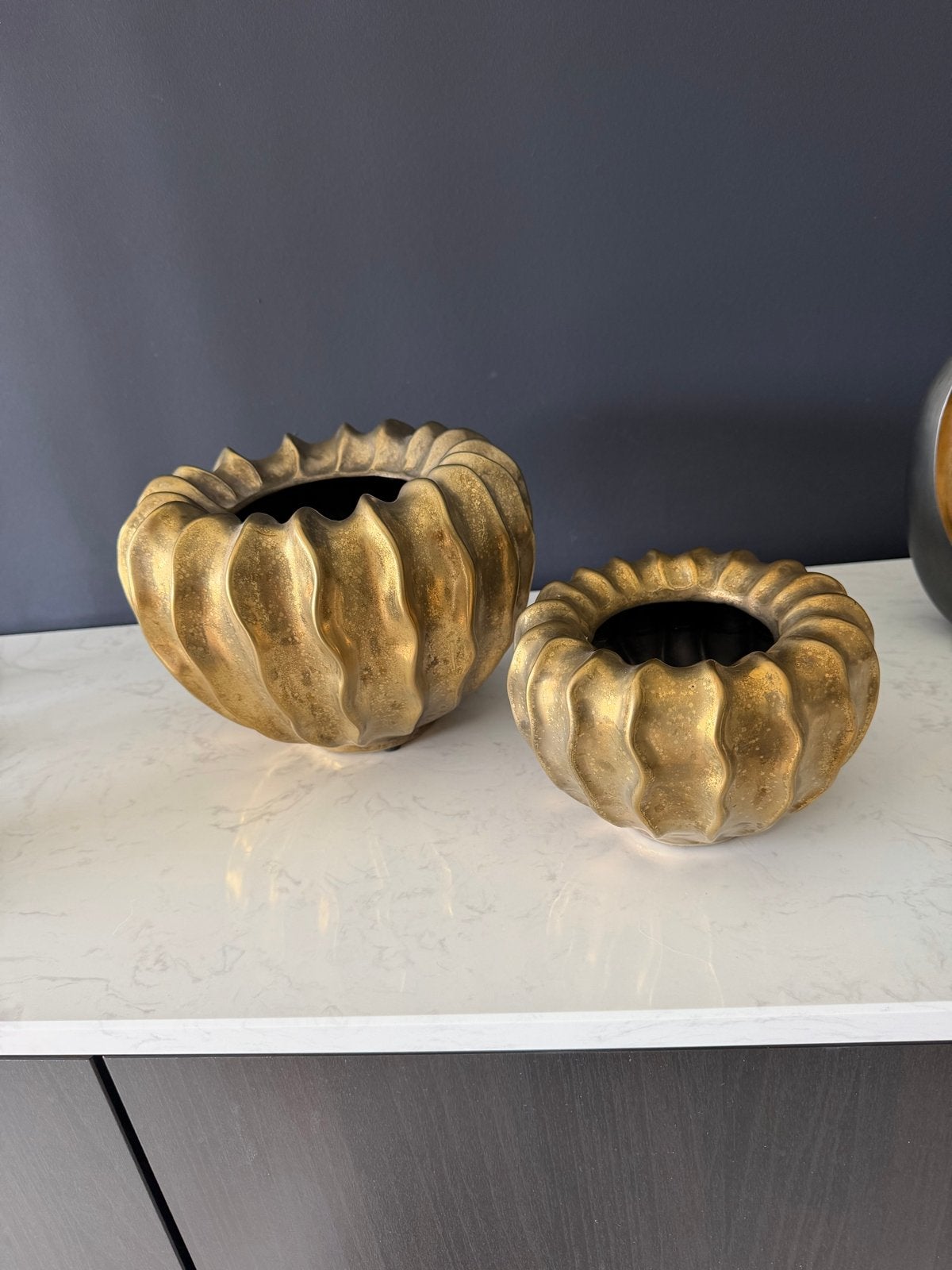 Set van 2 gouden vazen met unieke textuur, Ophalen, Overige materialen, Met patroon/structuur, Zo goed als nieuw
