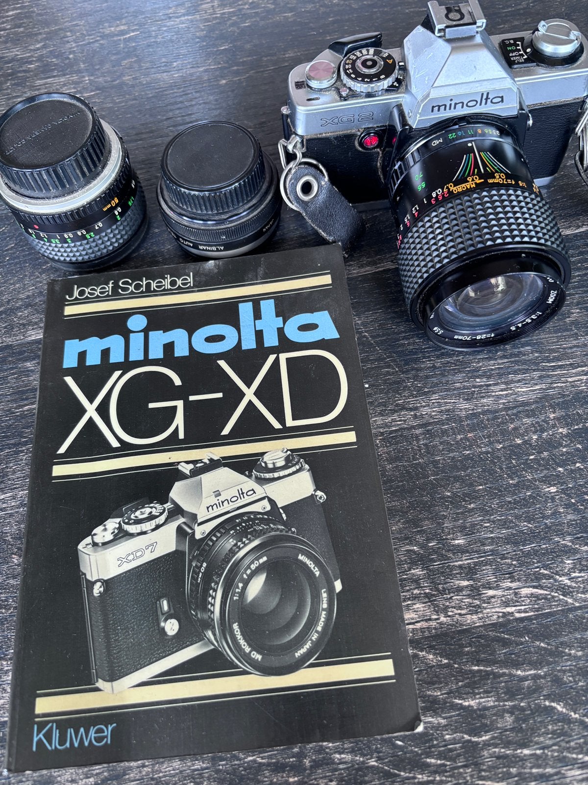 Minolta camera XG2 en diverse lenzen en onderdelen, Verzenden, Gebruikt, Spiegelreflex, Minolta