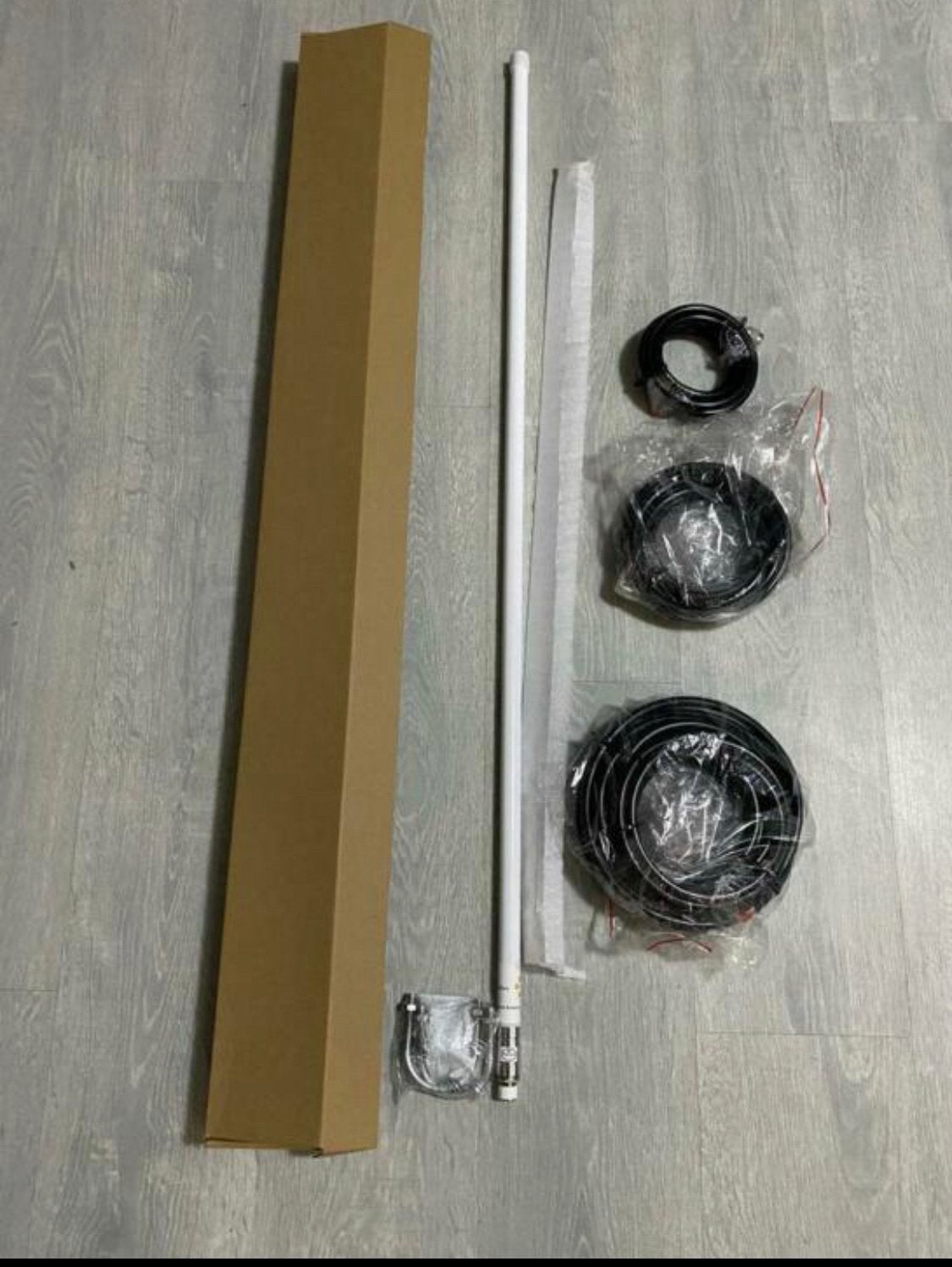 Helium en Meshtastic tuned antenna’s 4,6,8 dbi LMR400 kabels, Ophalen of Verzenden, Zo goed als nieuw, Antenne