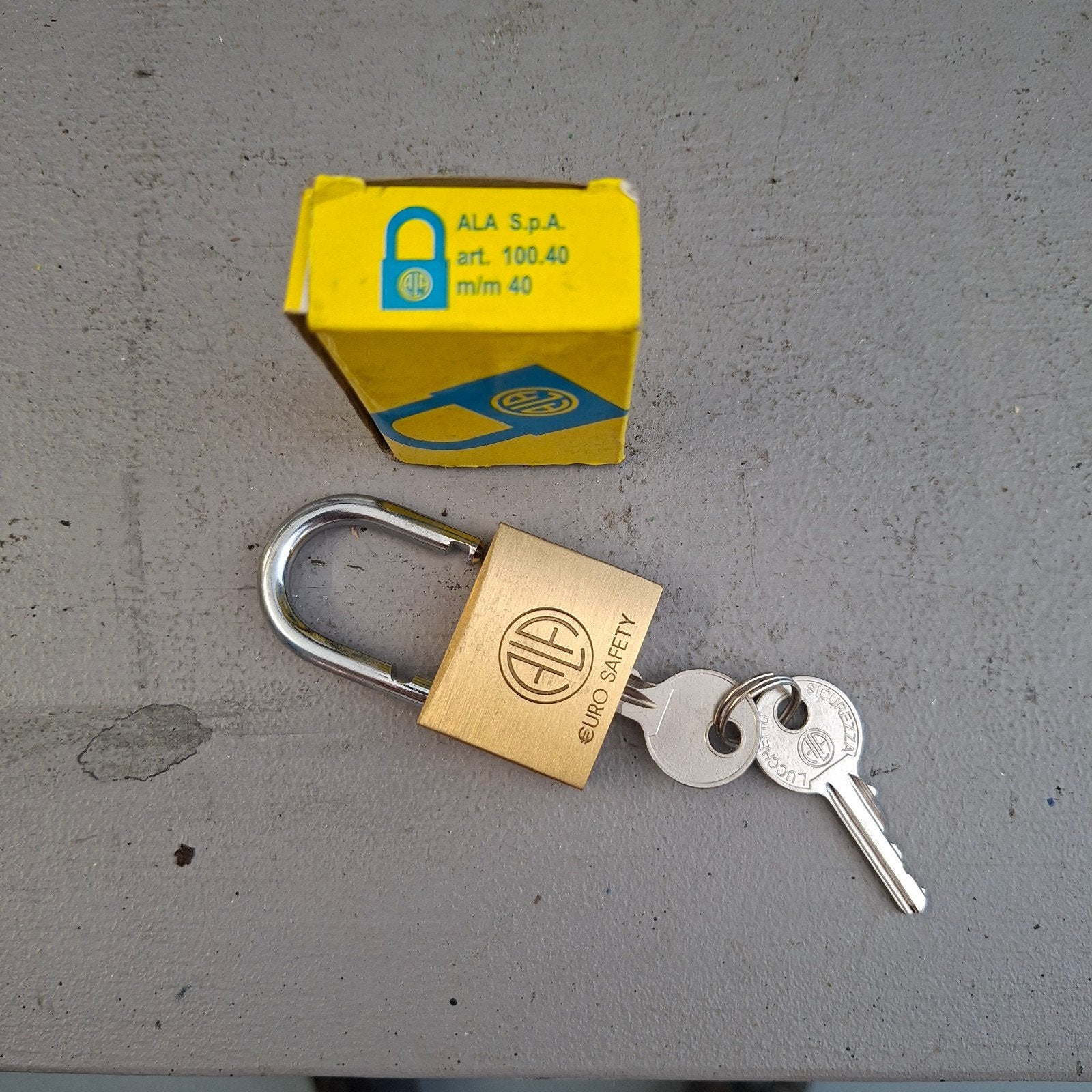 ALA S.p.A. Hangslot met sleutels, 40mm, Ophalen of Verzenden, Nieuw, Koper of Messing, Slot