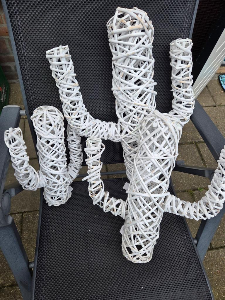 Decoratieve witte cactussen van gevlochten takken, Boho, Ophalen of Verzenden, Zo goed als nieuw, Natuurlijk materiaal
