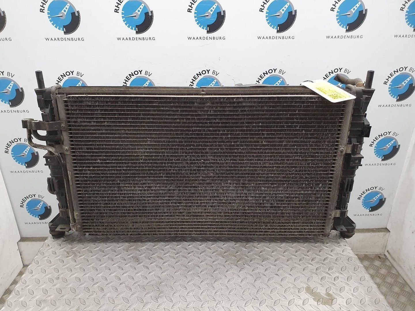 FORD FOCUS 2.0-16V Futura  KOELERPAKKET 2005, Ophalen of Verzenden, Gebruikt, Stiba lid