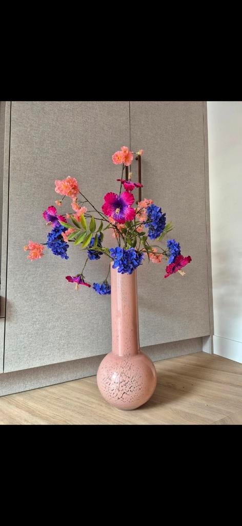 Grote roze vaas met kunstbloemen, Ophalen, Overige kleuren, 75 cm of meer, Glas