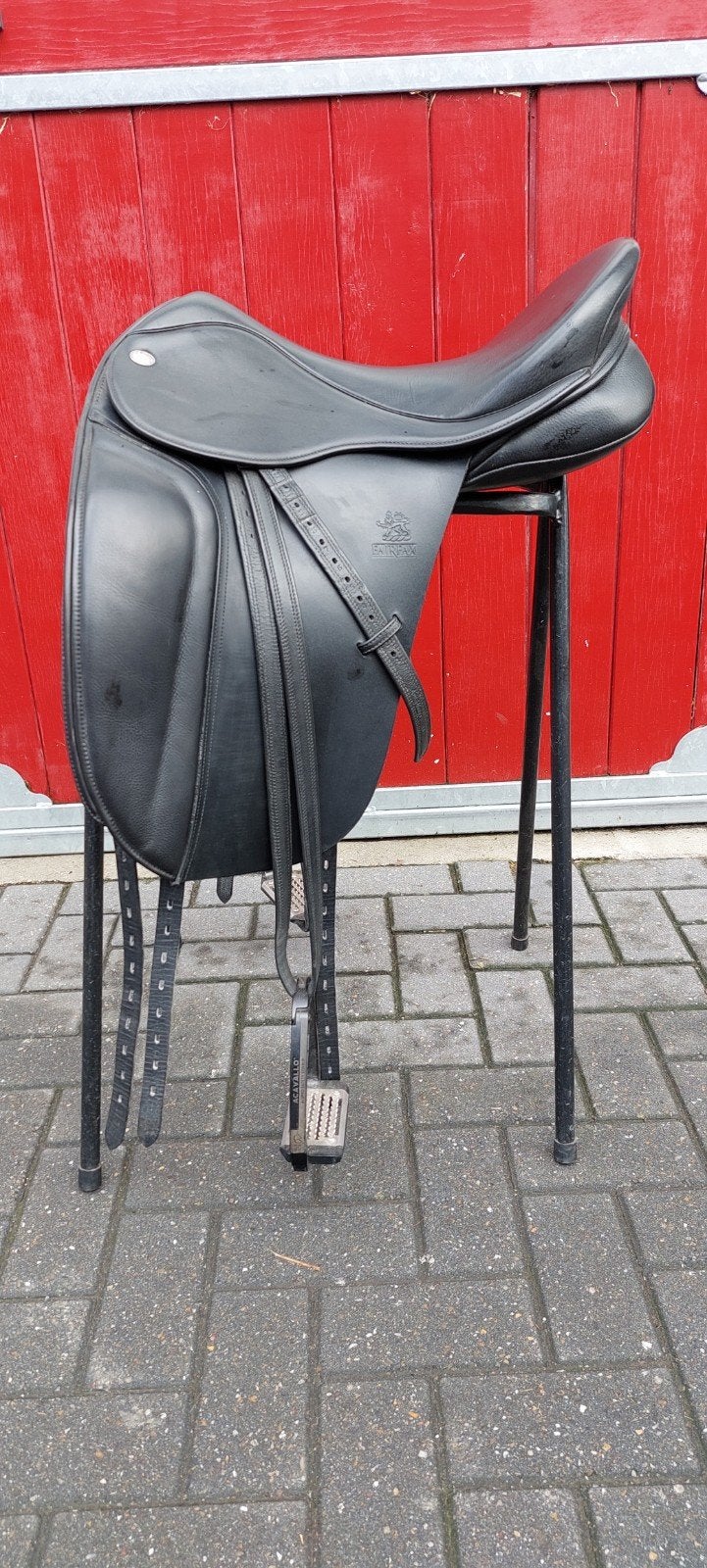 Fairfax Classic dressuurzadel 18", Dieren en Toebehoren, Ophalen of Verzenden, Dressuur