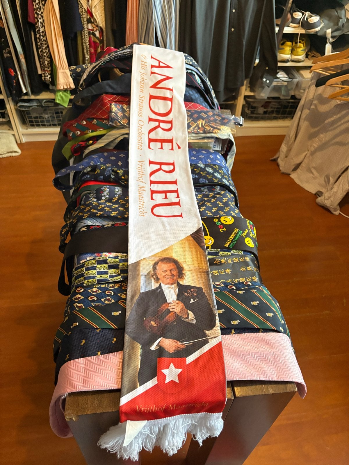 André Rieu sjaal- Vrijthof Maastricht, Ophalen of Verzenden, Zo goed als nieuw, Meerkleurig, Met patroon