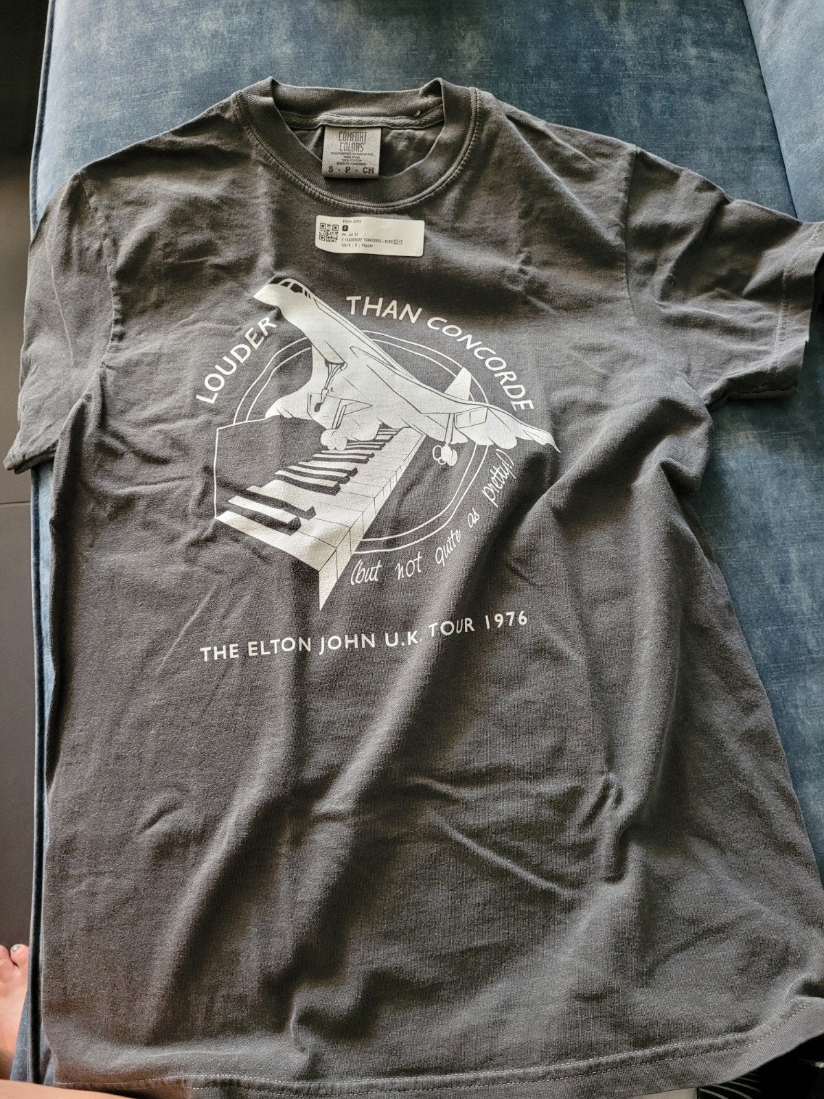Elton John U.K. Tour 1976 T-shirt - Maat S, Comfort Colors, Nieuw, Ophalen of Verzenden, Grijs