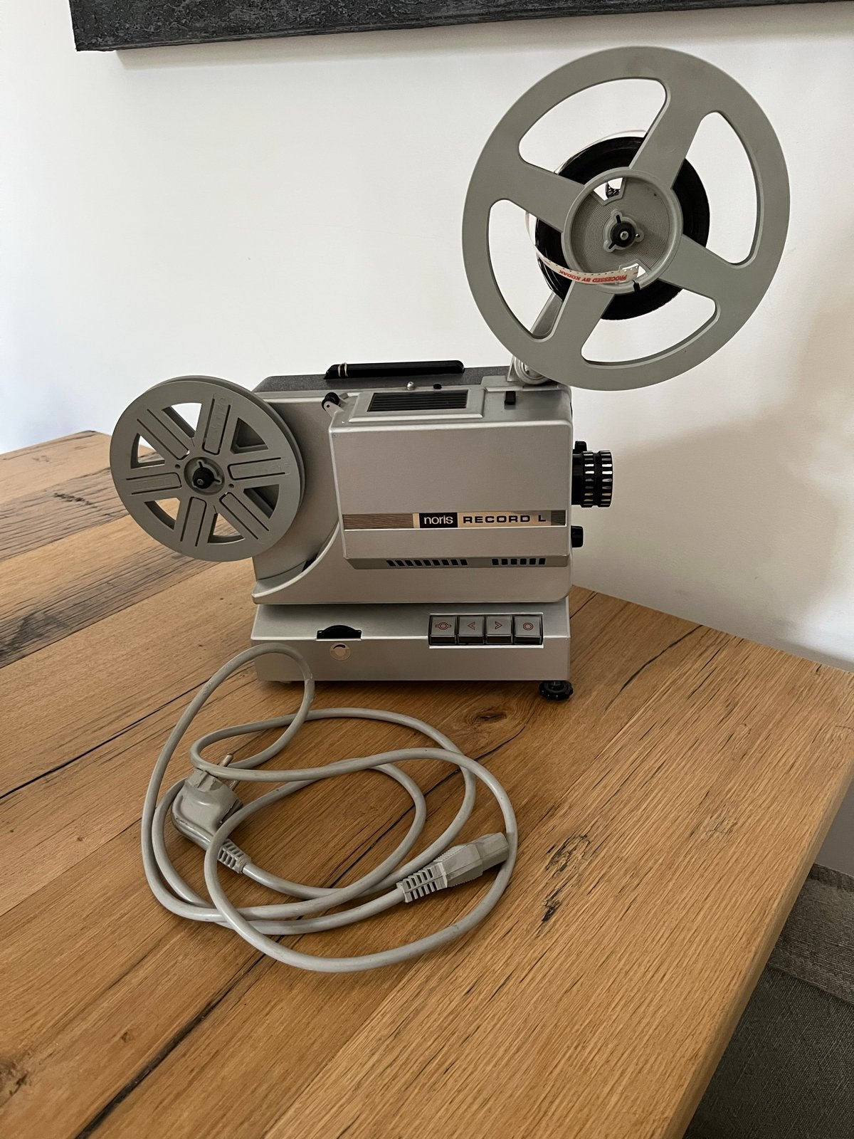 Nostalgische Noris Record L filmprojector (onbekende staat), Ophalen of Verzenden, Niet werkend, Met scherm