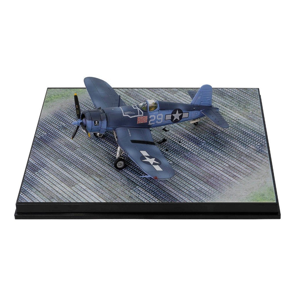 Vought F4U-1A Corsair #Lt(JG) Ira C. Kepford, Glow2B Germany GmbH Erlenbacher Str. 3 shop@glow2b.de, Schaalmodel, Glow2B Germany GmbH Erlenbacher Str. 3 shop@glow2b.de