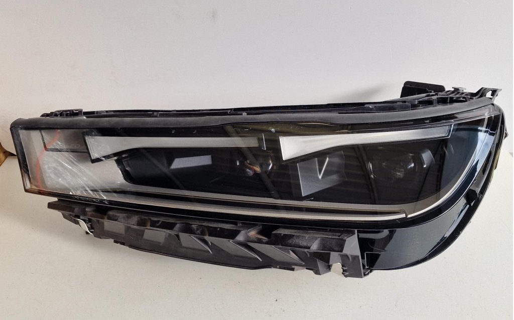 BMW IX I20 led koplamp links 5A3CE91 5A3CE93, Niet ingevuld, Gebruikt, Niet ingevuld, Ophalen of Verzenden
