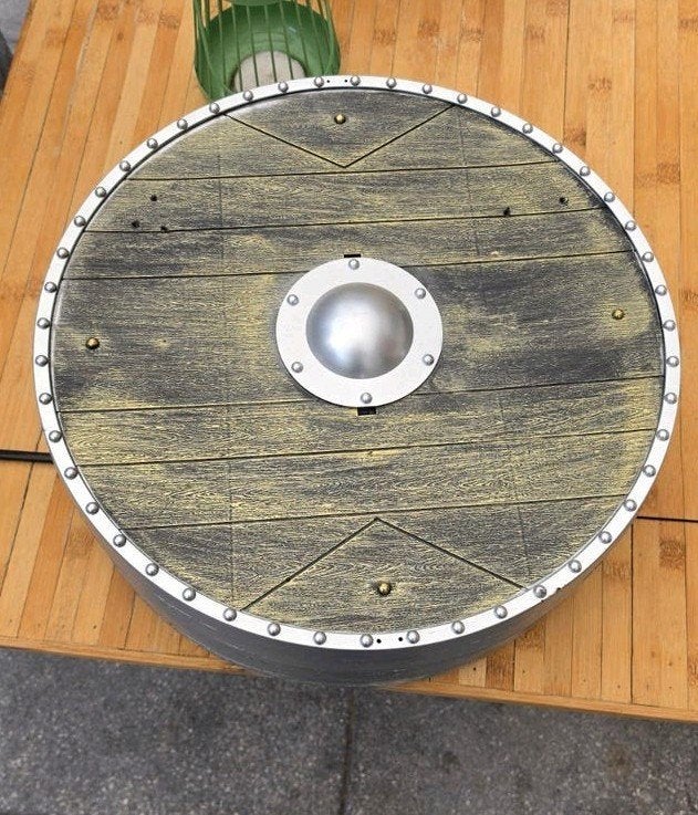 Nep Schild Ridder 40cm (38 stuks), Ophalen of Verzenden, Gebruikt, Toneelattributen of Onderdelen