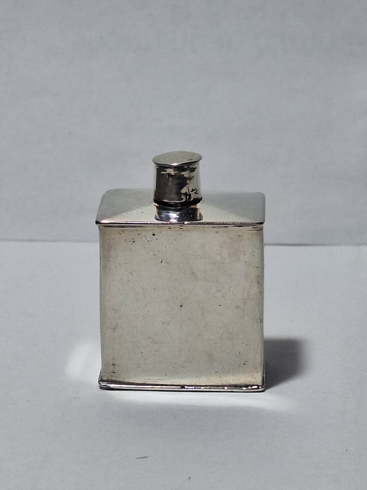 18e eeuws zilveren miniatuur theebus, Ophalen of Verzenden, Zilver