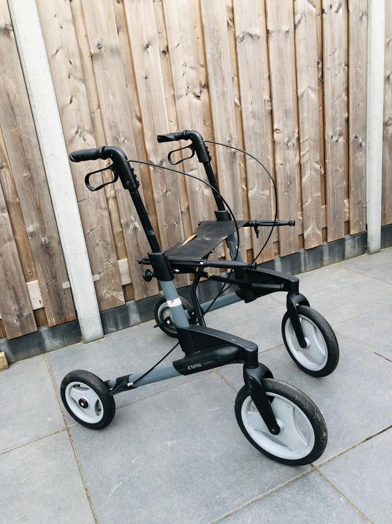 Diverse merken lichtgewicht rollator inklapbaar licht, Ophalen of Verzenden, Zo goed als nieuw