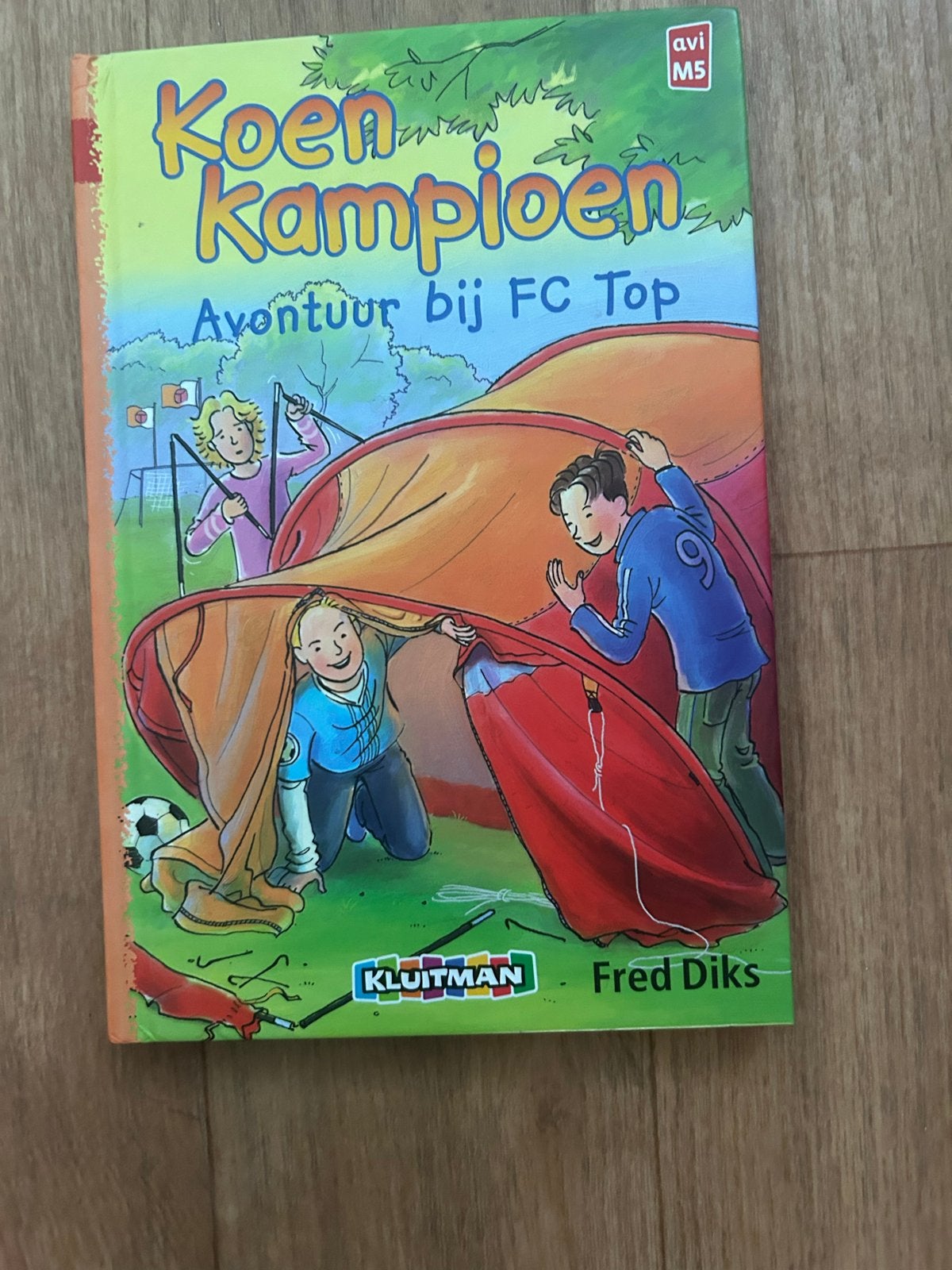 Koen Kampioen: Avontuur bij FC Top - Fred Diks, Ophalen of Verzenden, Zo goed als nieuw, Fictie