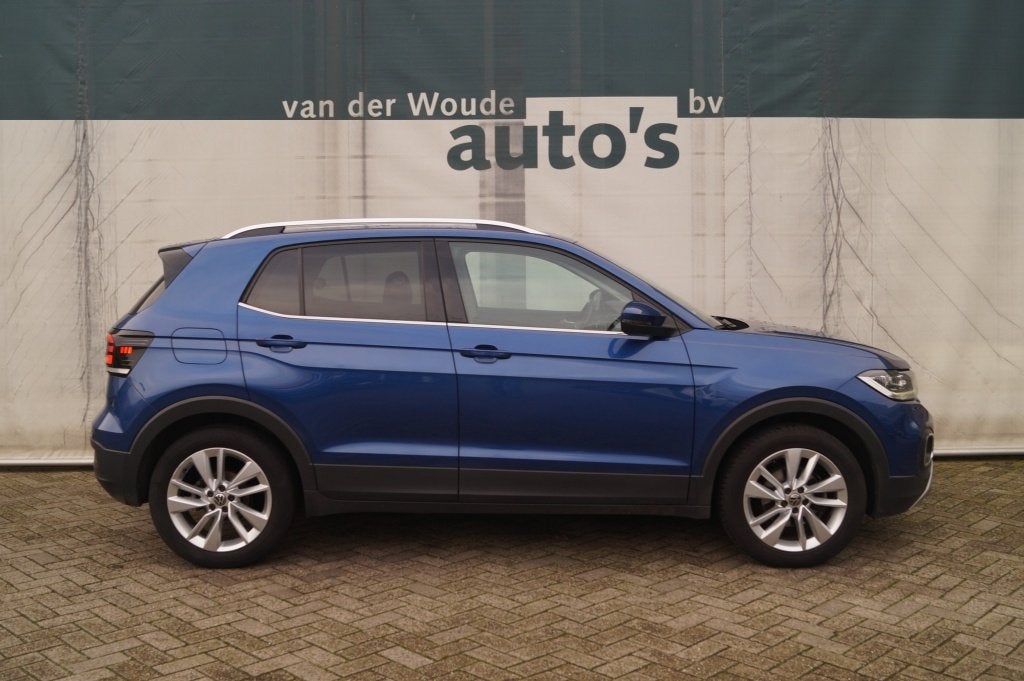 Volkswagen T-Cross 1.0 TSI 110pk Style -NAVI-ECC-PDC-DIGI-, Auto's, T-Cross, Euro 6, Blauw, Leder en Stof