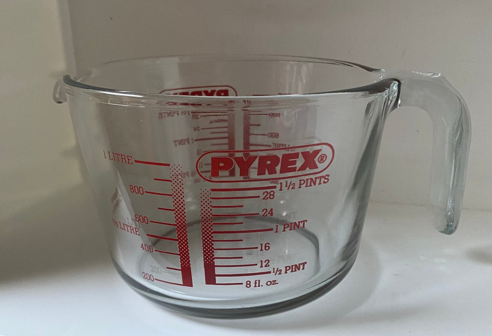 Maatbeker van Pyrex (hittebestendig glaswerk). 1 liter., Ophalen of Verzenden, Zo goed als nieuw, Glas, Overige merken