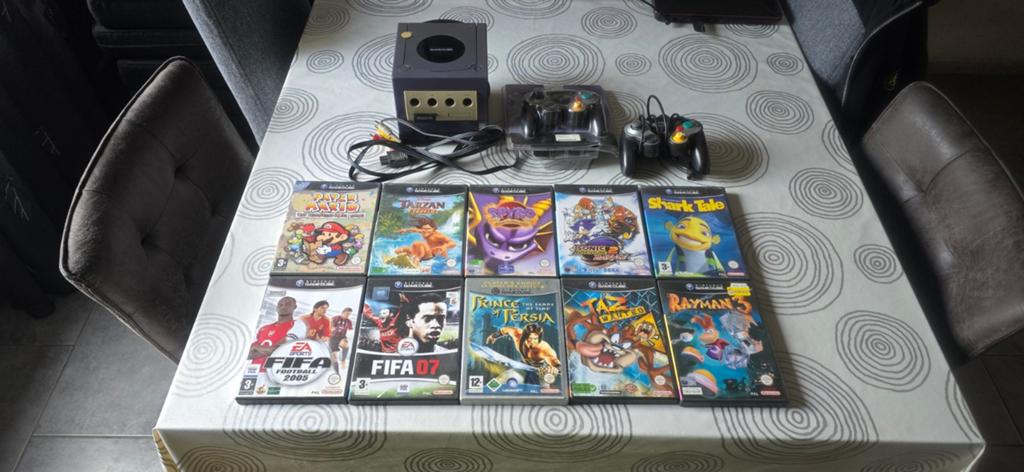 Nintendo Gamecube inclusief 10 spellen en Gameboyplayer, Spelcomputers en Games, Games | Nintendo GameCube, 1 speler, Ophalen of Verzenden