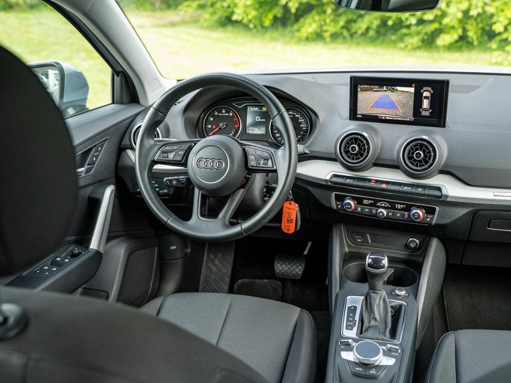 Audi Q2 35 TFSI S Edition // proefrit mogelijk, Auto's, Audi, 4 cilinders, 150 pk, Leder en Stof, 690 kg
