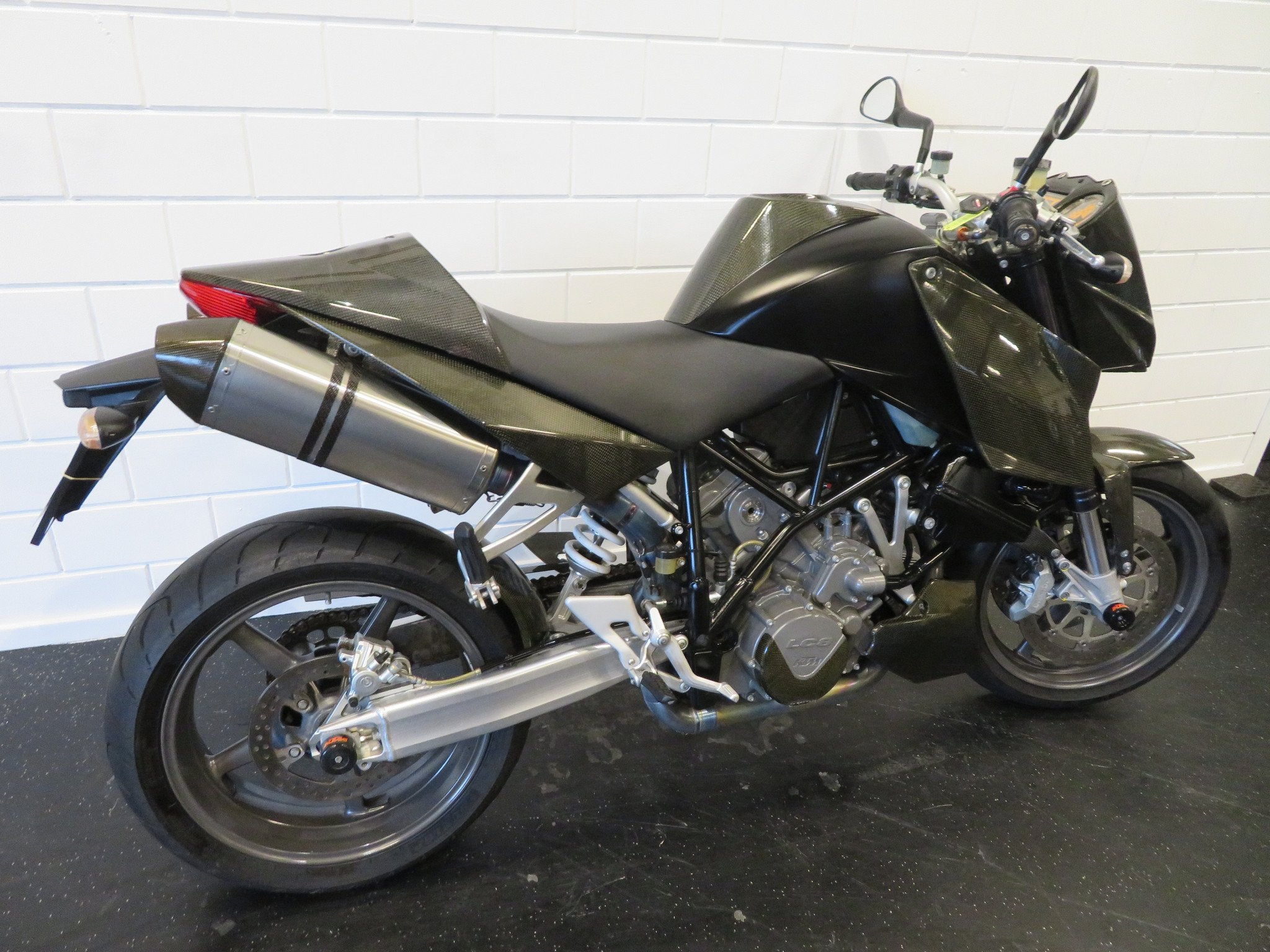 KTM 990 SUPERDUKE CARBON (bj 2008), Motoren, Naked bike, Gebruikt, Bedrijf