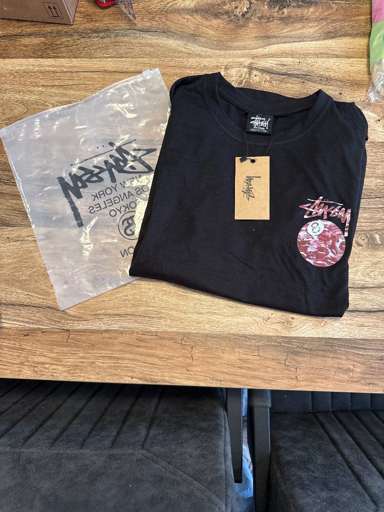 Stüssy kiss ball shirt, Zwart, Stussy, Nieuw, Verzenden