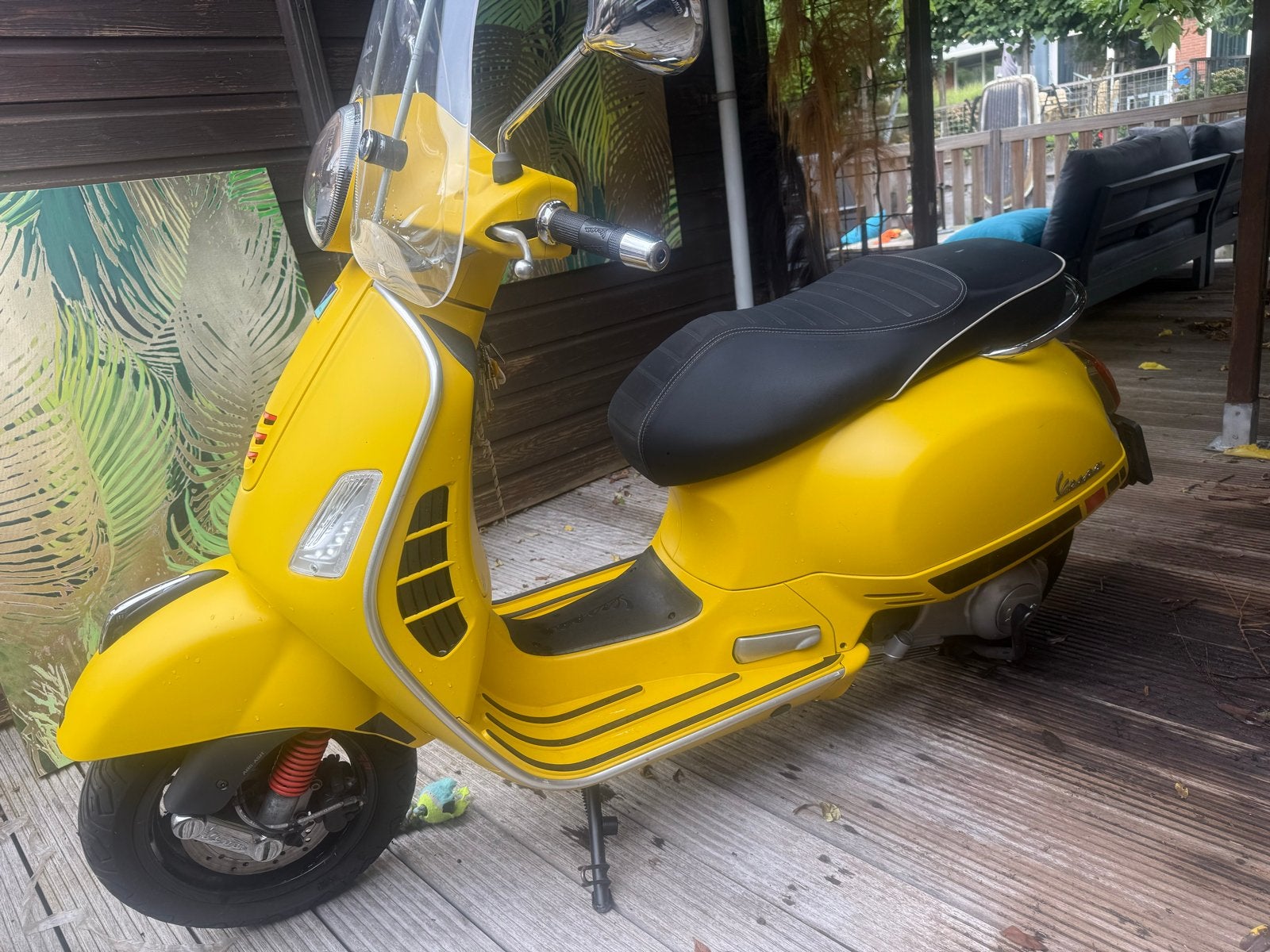 Motor Vespa GTS 300 Special Edition - Geel - 2018, Fietsen en Brommers, Overige modellen, Maximaal 45 km/u, Ophalen of Verzenden