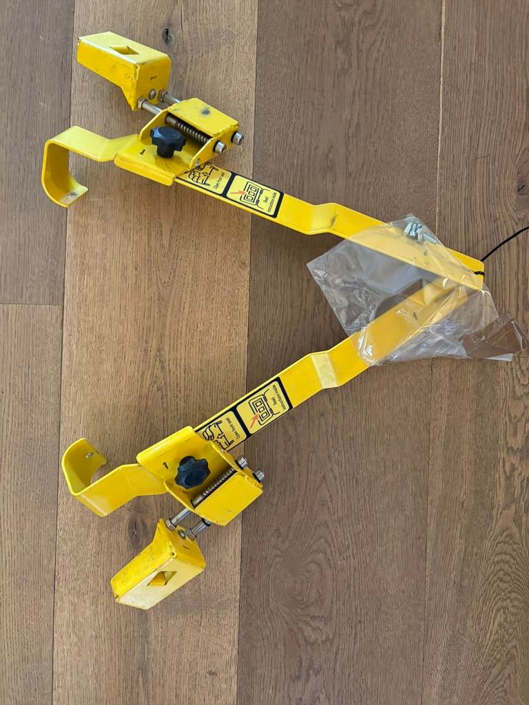 Maxi Cosi adapter beugels voor Urban Arrow Family, Ophalen of Verzenden, Zo goed als nieuw