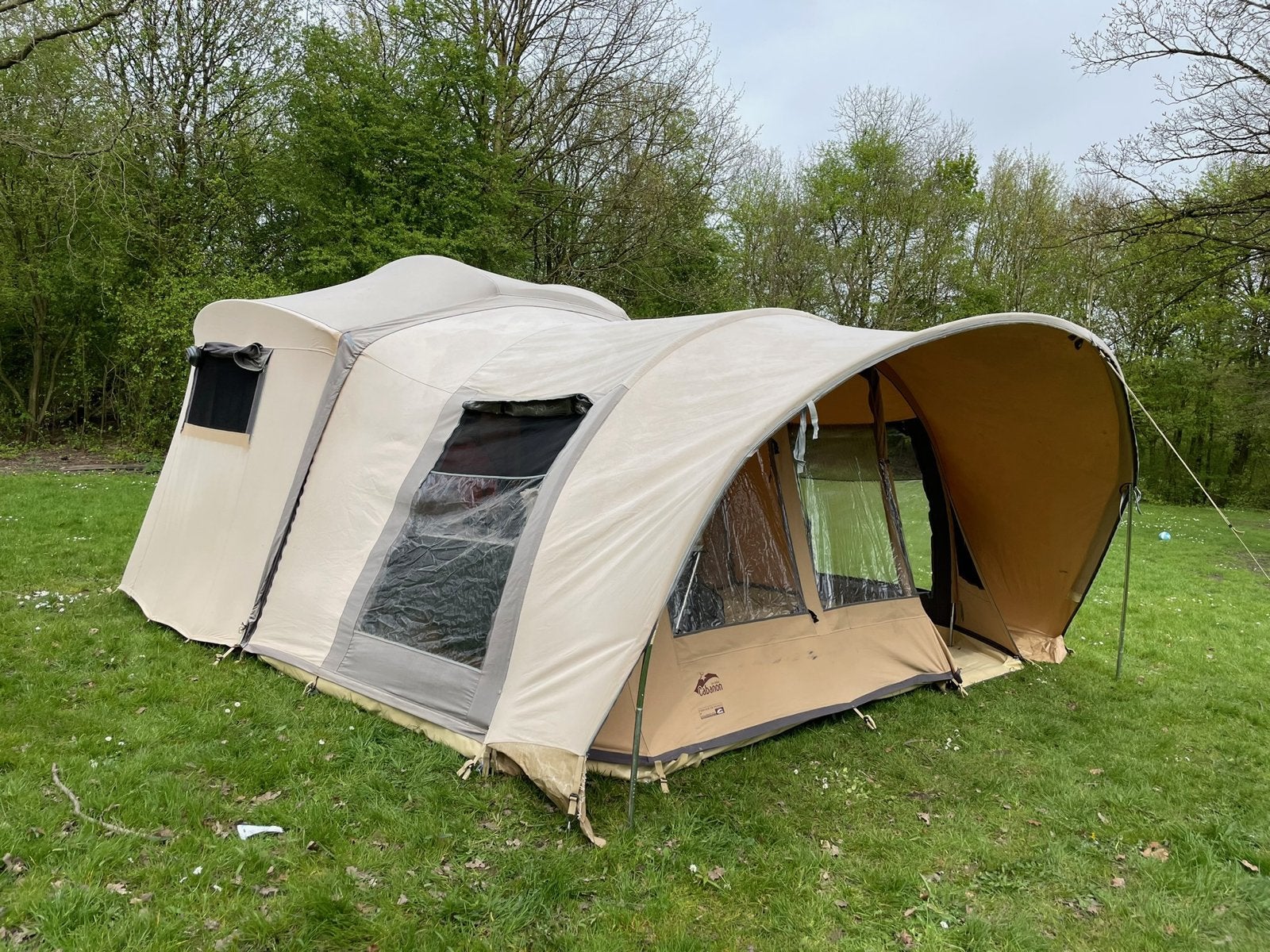 Cabanon Manga uit 2022 met easy pack systeem EPS, Caravans en Kamperen, Vouwwagens, Ophalen, Beige, Cabanon, Aanwezig