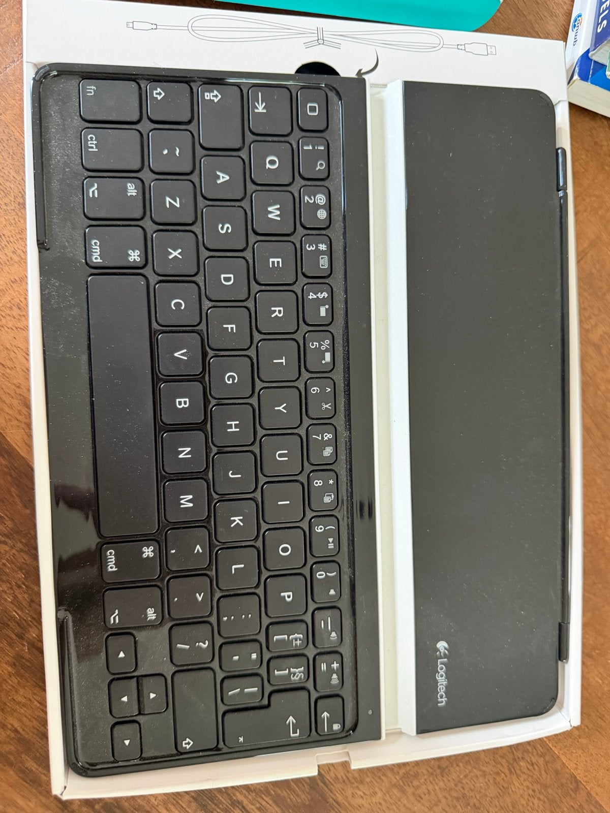 Logitech Ultrathin Keyboard Cover voor iPad, Ophalen, Zo goed als nieuw, Mobiel, Logitech