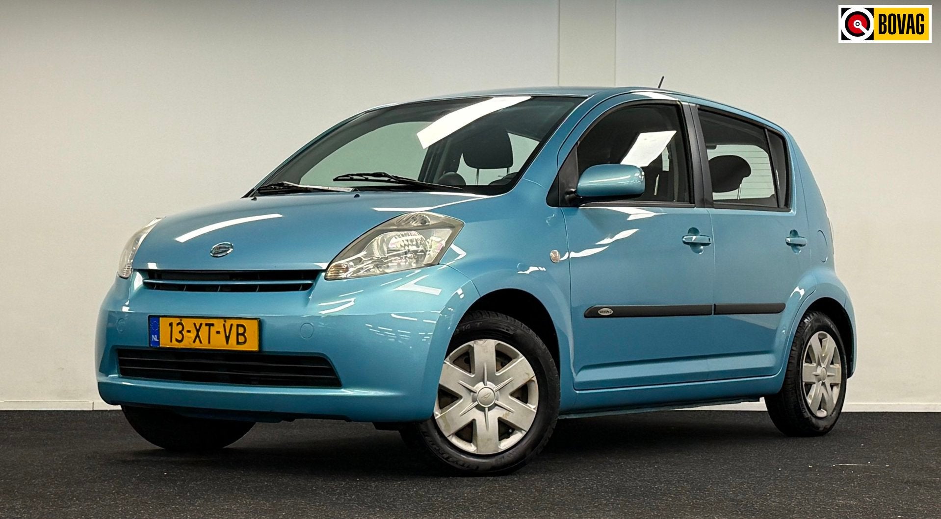 Daihatsu Sirion 2 1.3-16V Prestige*DealerOH*NweApk*Trekhaak*, Auto's, Daihatsu, Voorwielaandrijving, Gebruikt, 4 cilinders, Blauw