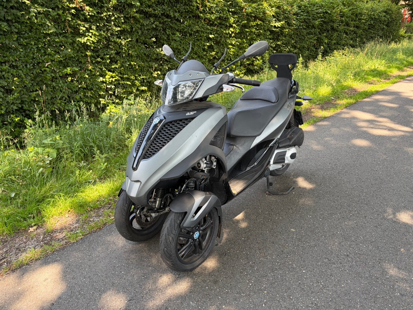 Piaggio 300 LT MP3 Yourban Sport BJ 5-2017 LAGE KM!!!, Motoren, Motoren | Piaggio, Scooter, Bedrijf, 12 t/m 35 kW