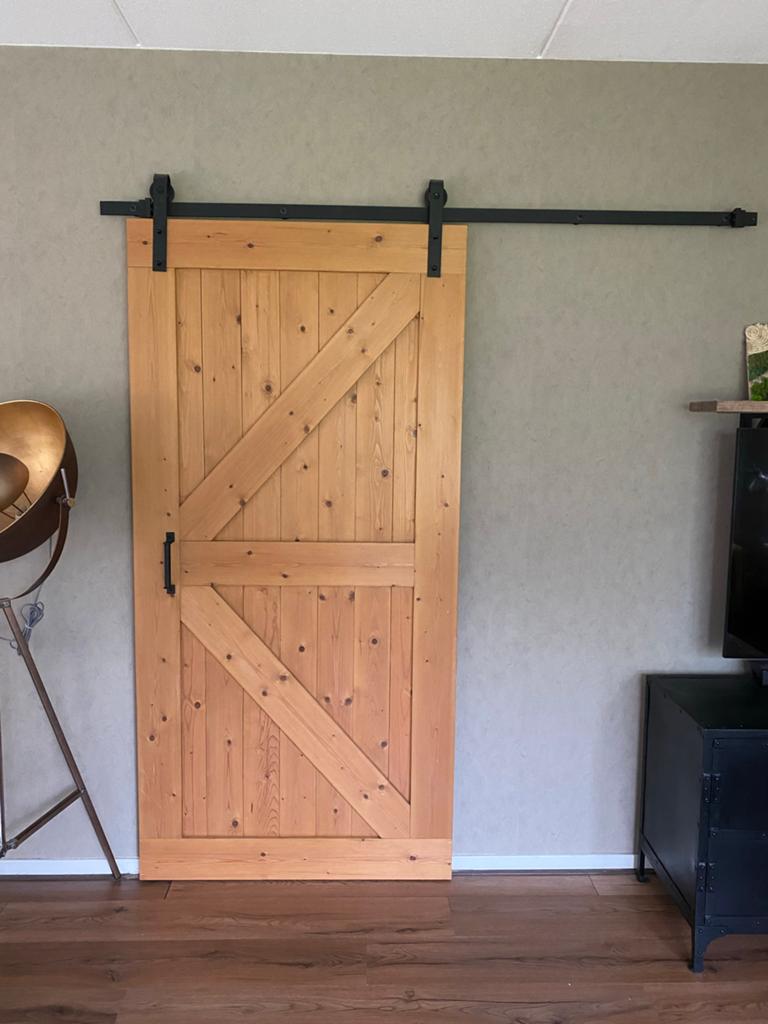 Barndeur/loftdeur van vuren met rails, Ophalen, Gebruikt, 80 tot 100 cm, Binnendeur