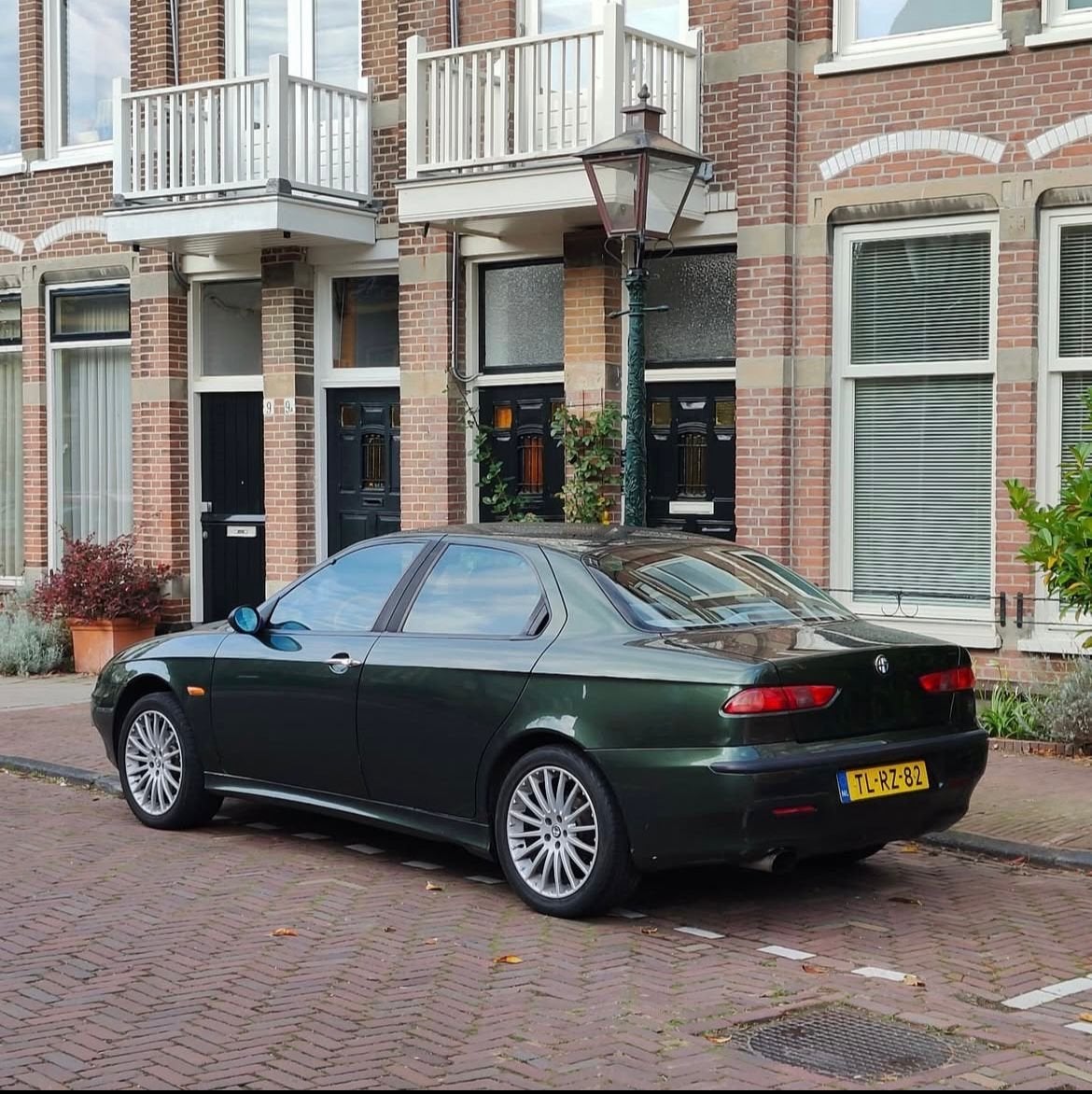 Alfa Romeo 156 2.0 Twin Spark 1998 Groen MOTORSCHADE, Voorwielaandrijving, Particulier, Sedan, 500 kg